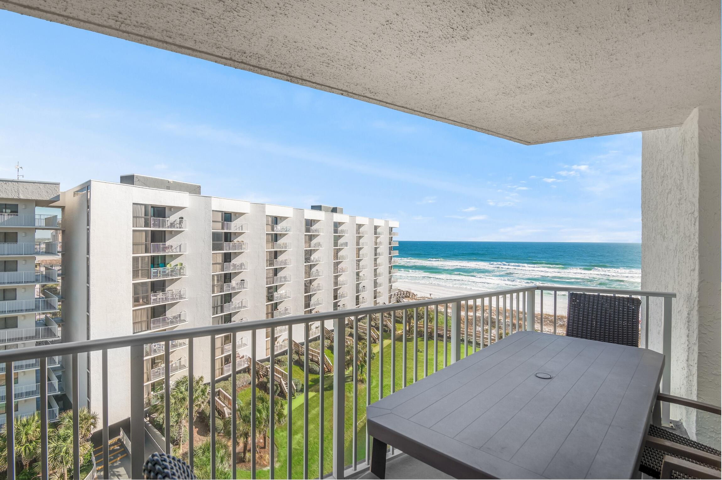 MAINSAIL CONDO PH 5 - Residential