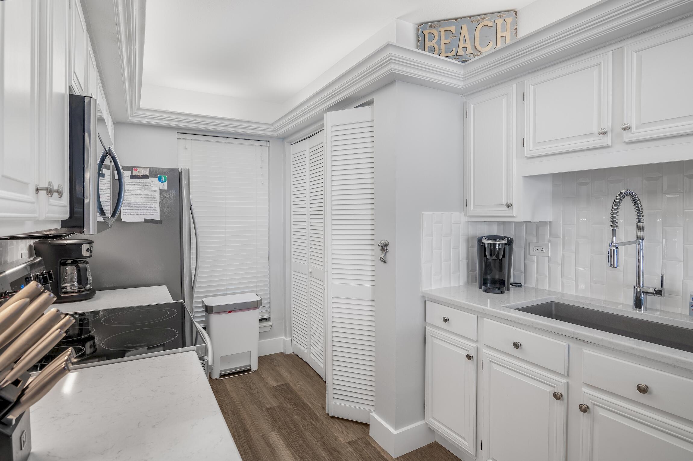 MAINSAIL CONDO PH 5 - Residential