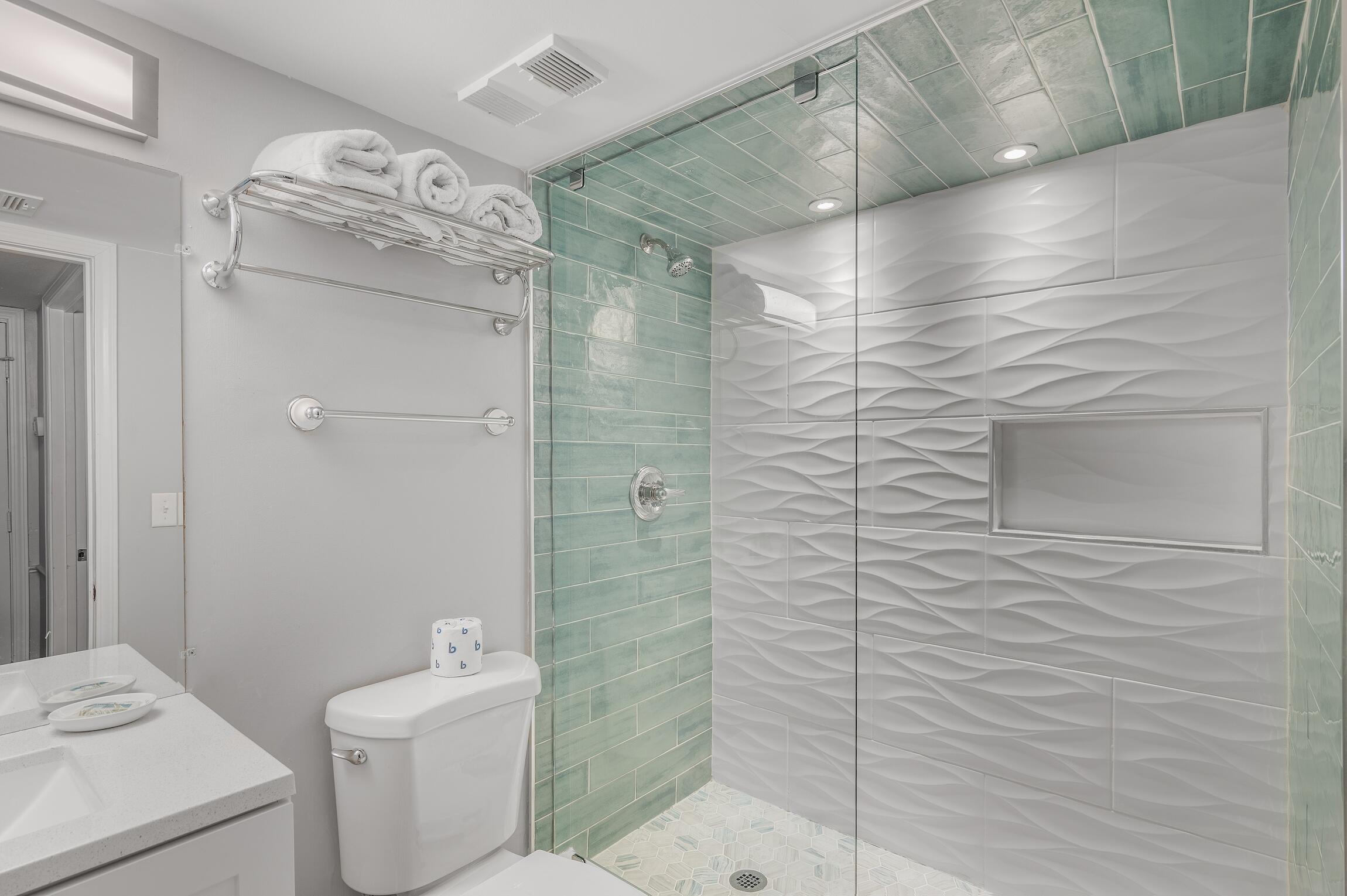 MAINSAIL CONDO PH 5 - Residential