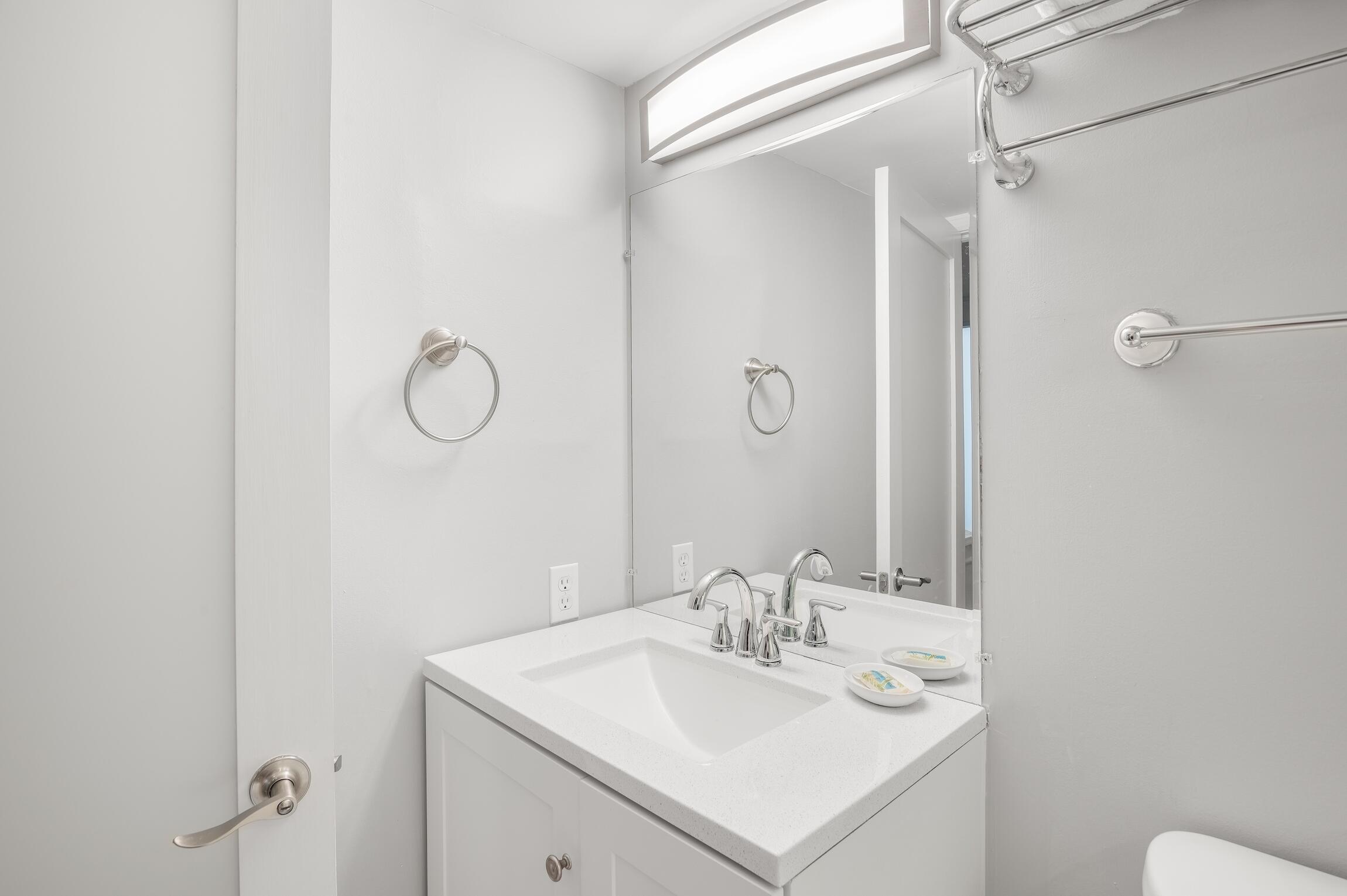 MAINSAIL CONDO PH 5 - Residential