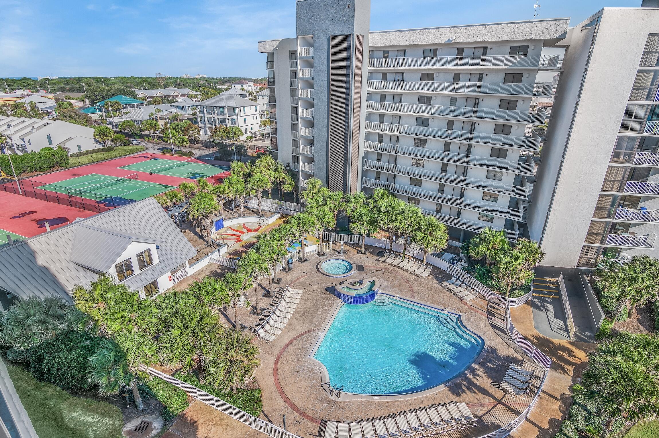 MAINSAIL CONDO PH 5 - Residential