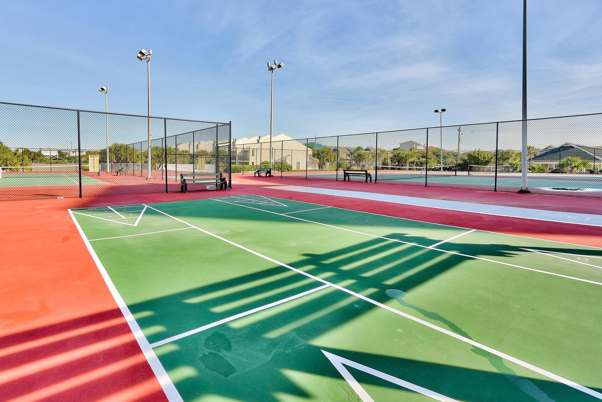 MAINSAIL CONDO PH 5 - Residential