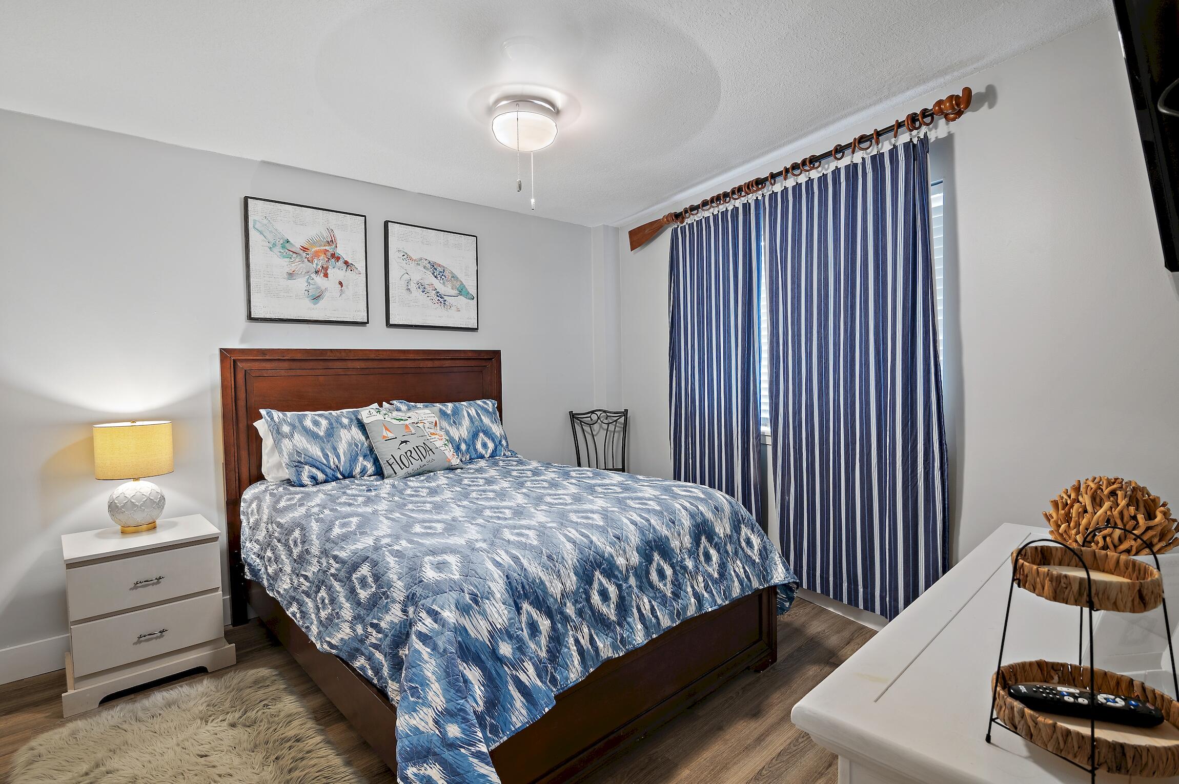 MAINSAIL CONDO PH 5 - Residential