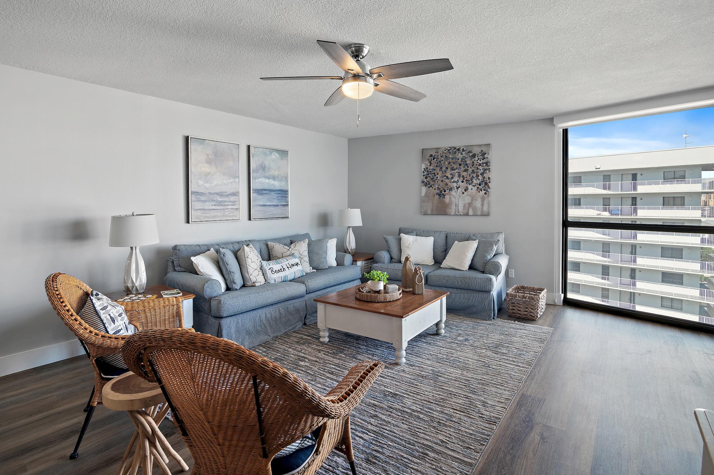 MAINSAIL CONDO PH 5 - Residential