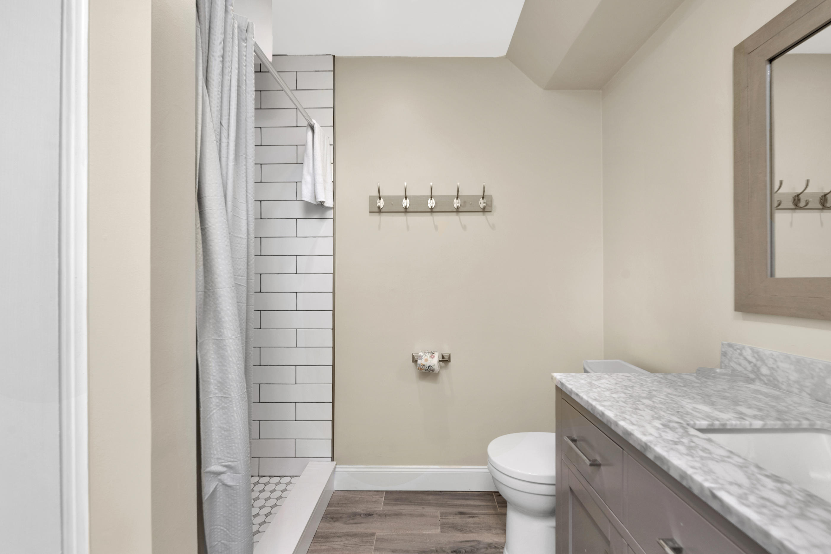 SEASCAPE CONDO GARDEN VILLA - Residential