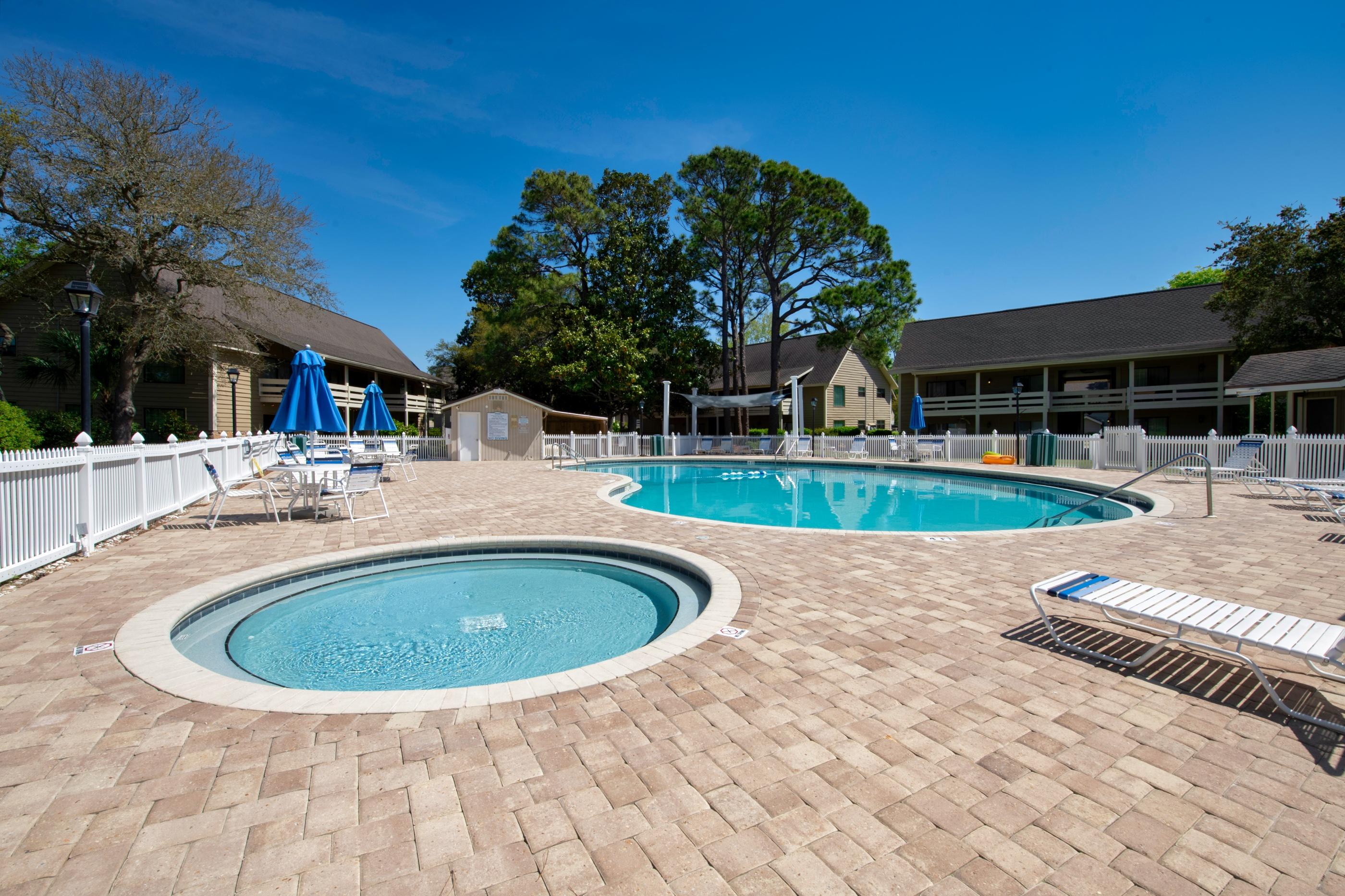 SEASCAPE CONDO GARDEN VILLA - Residential