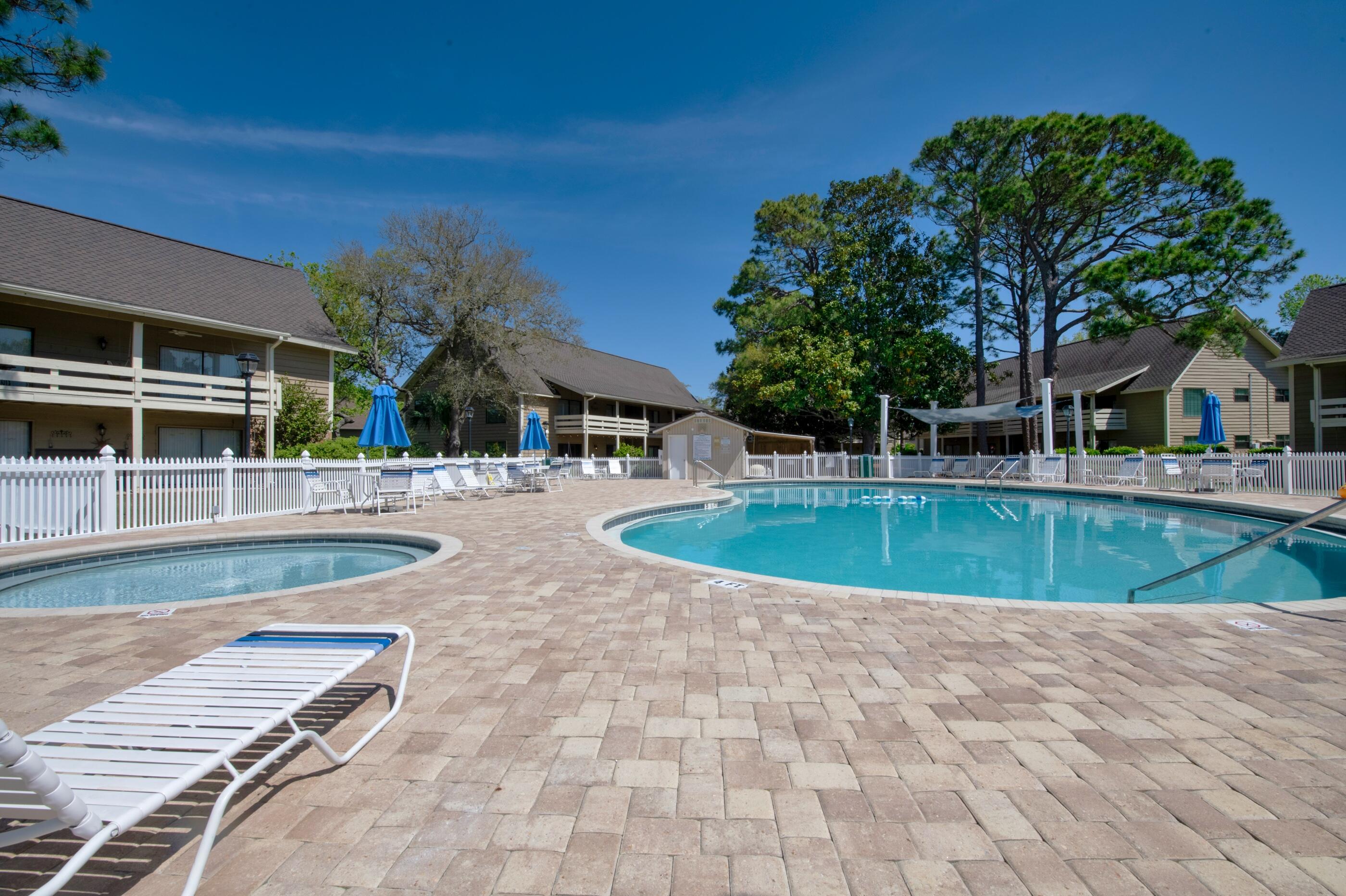 SEASCAPE CONDO GARDEN VILLA - Residential