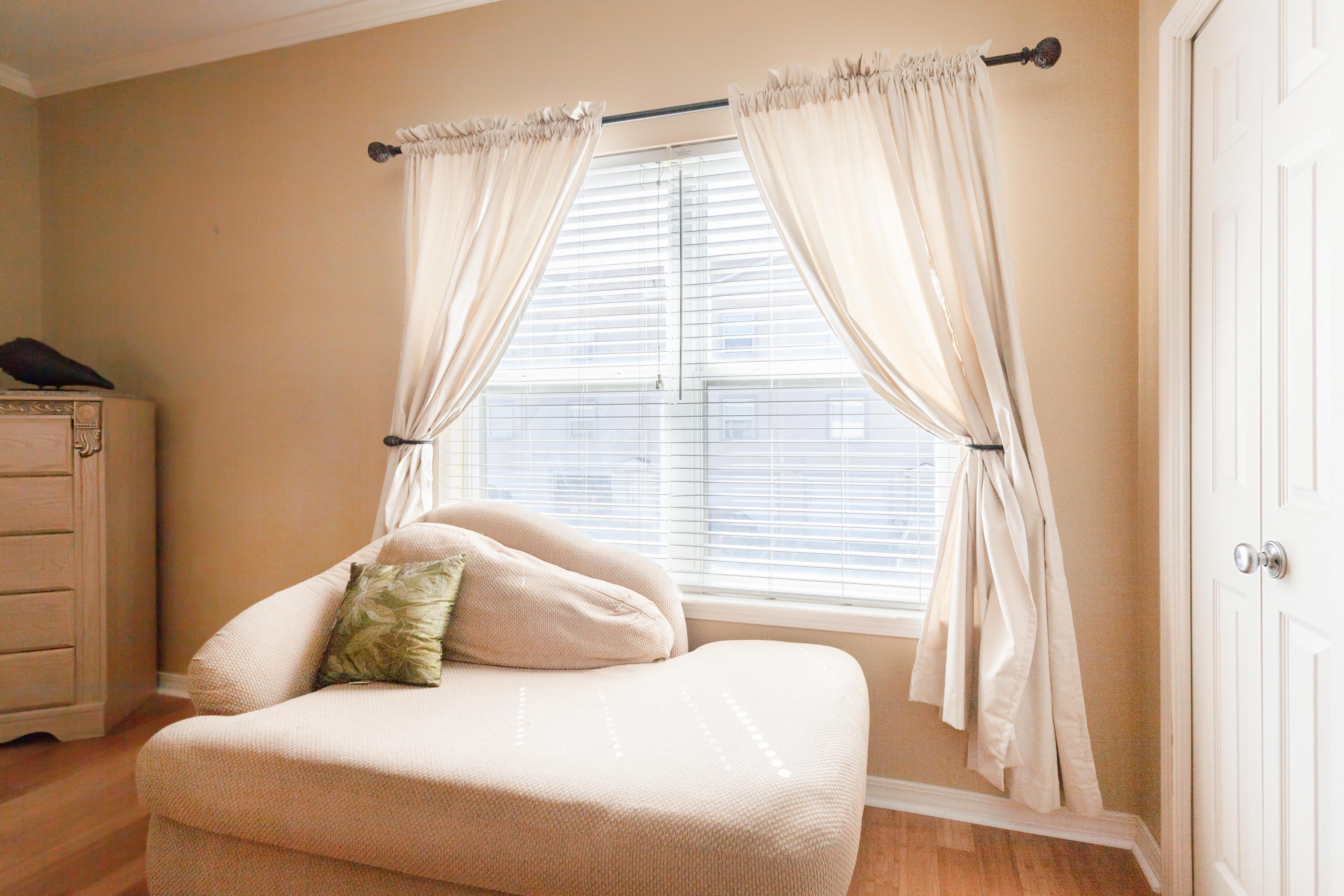 ROYAL SEAESTA - Residential