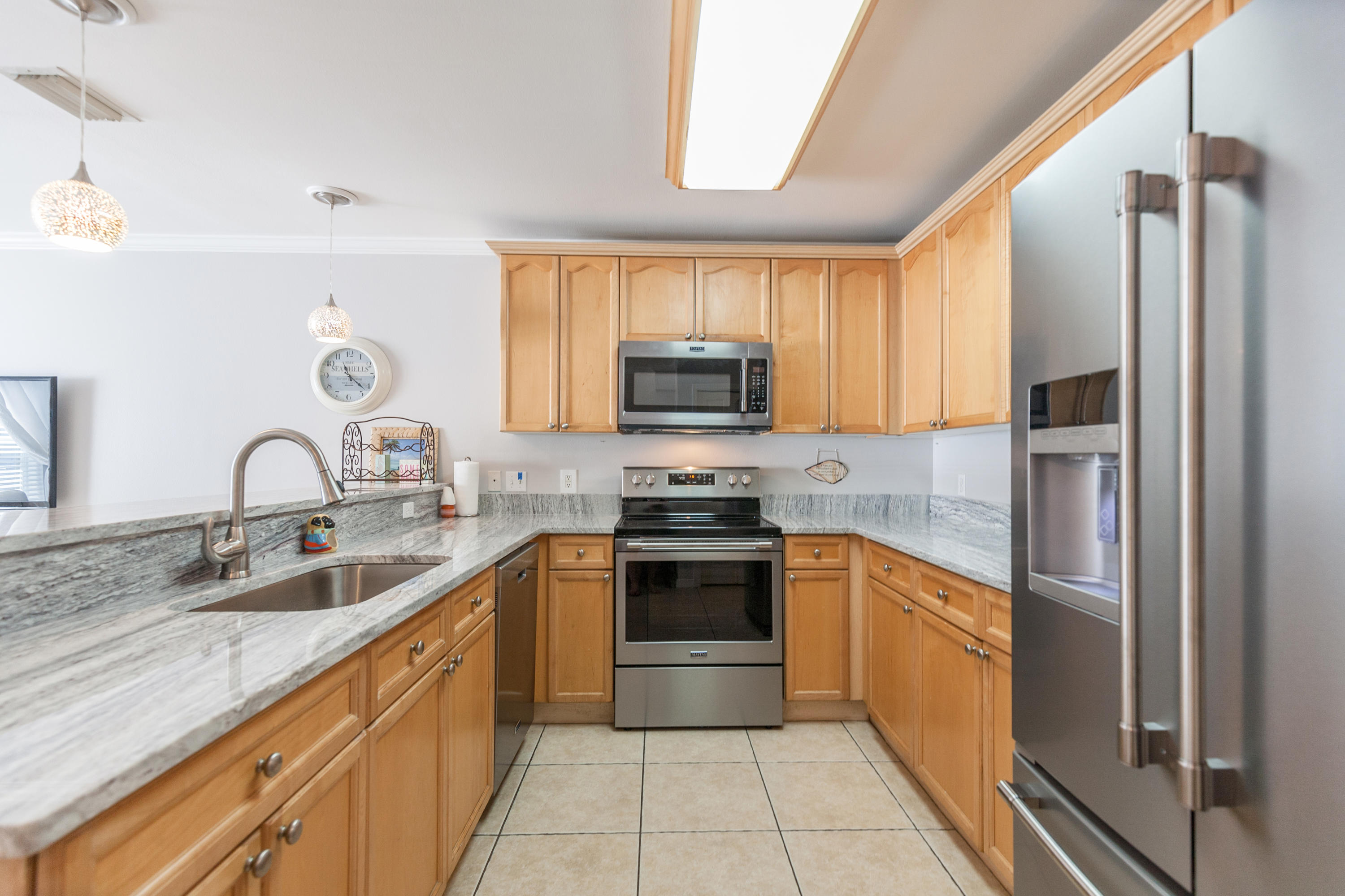 ROYAL SEAESTA - Residential