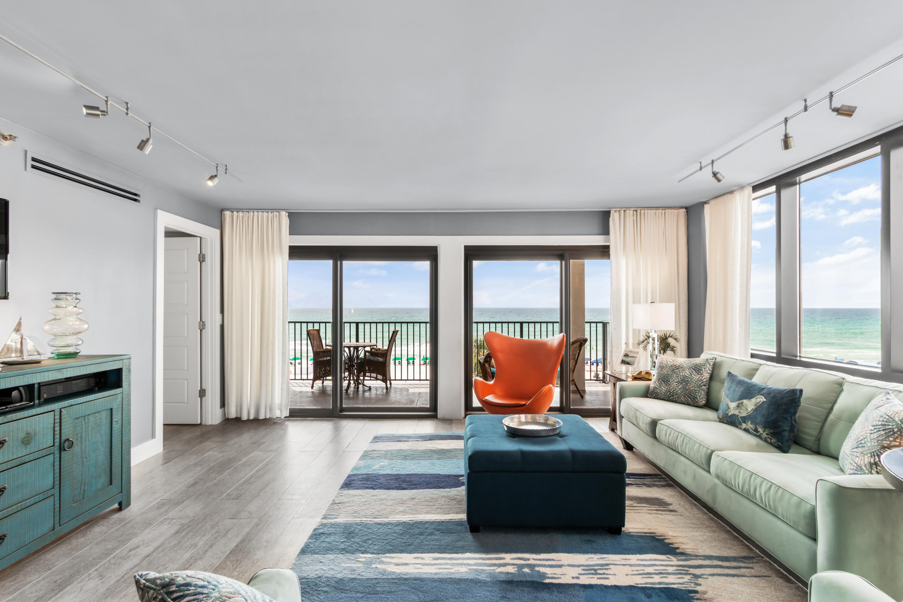 Emerald Towers Condominiums - Residential