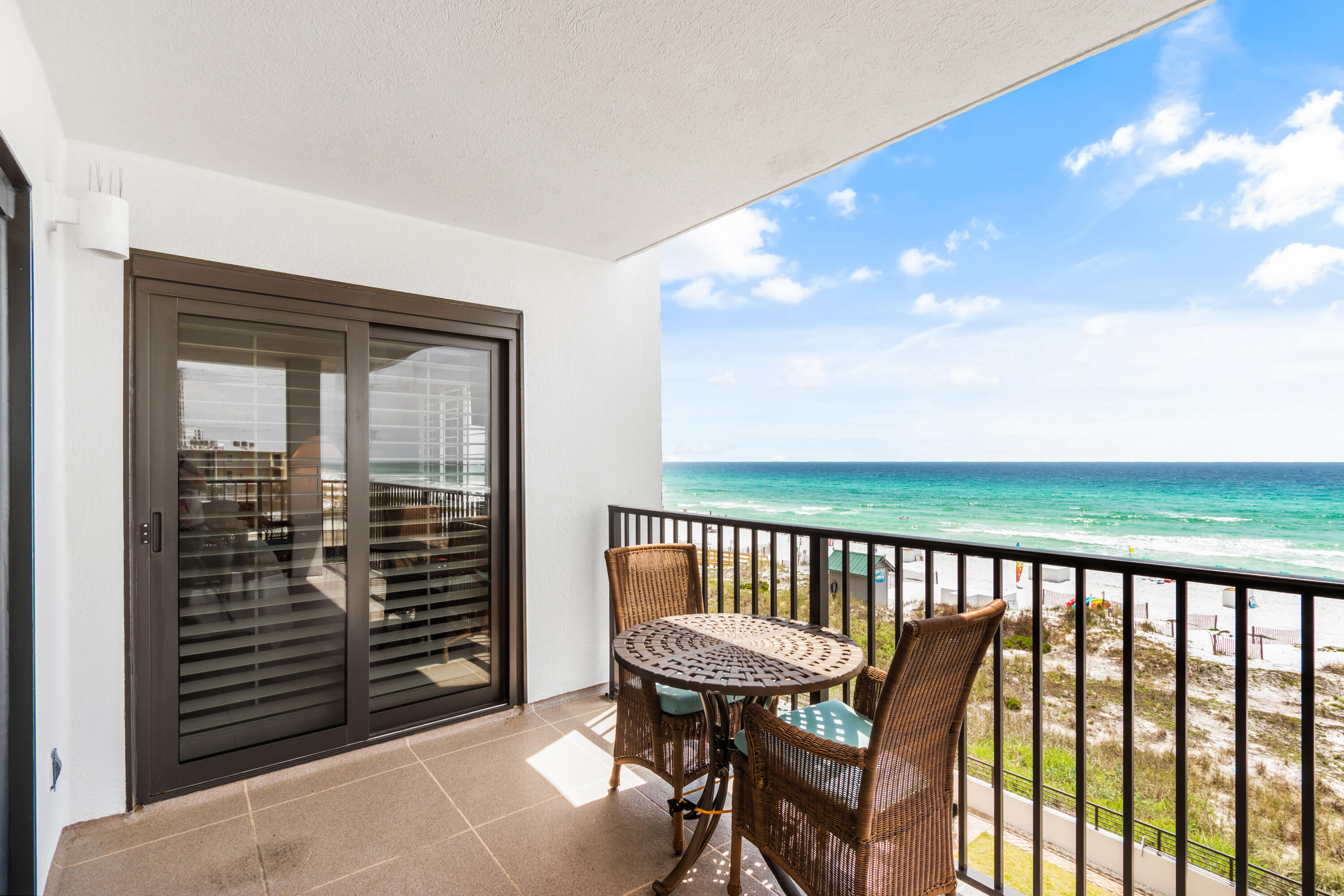 Emerald Towers Condominiums - Residential