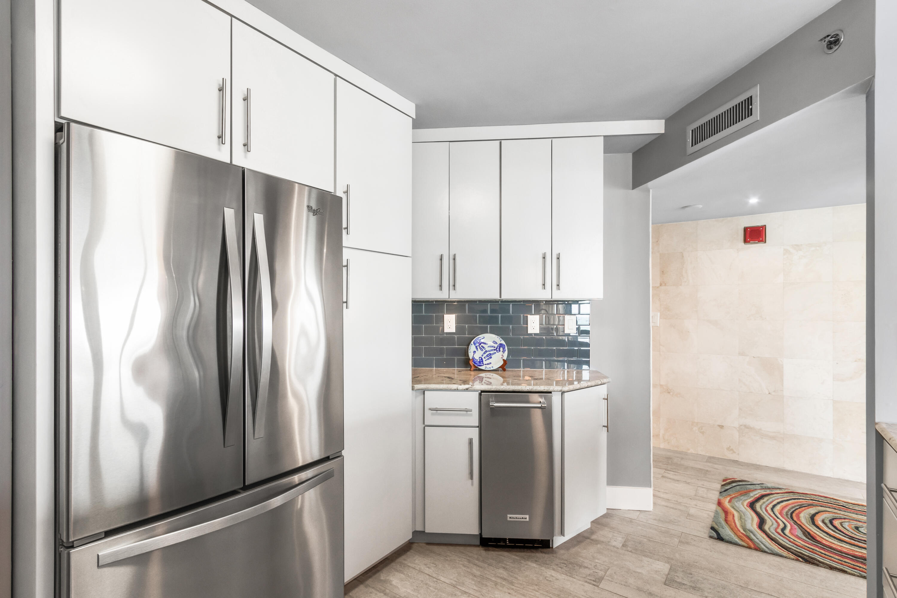 Emerald Towers Condominiums - Residential