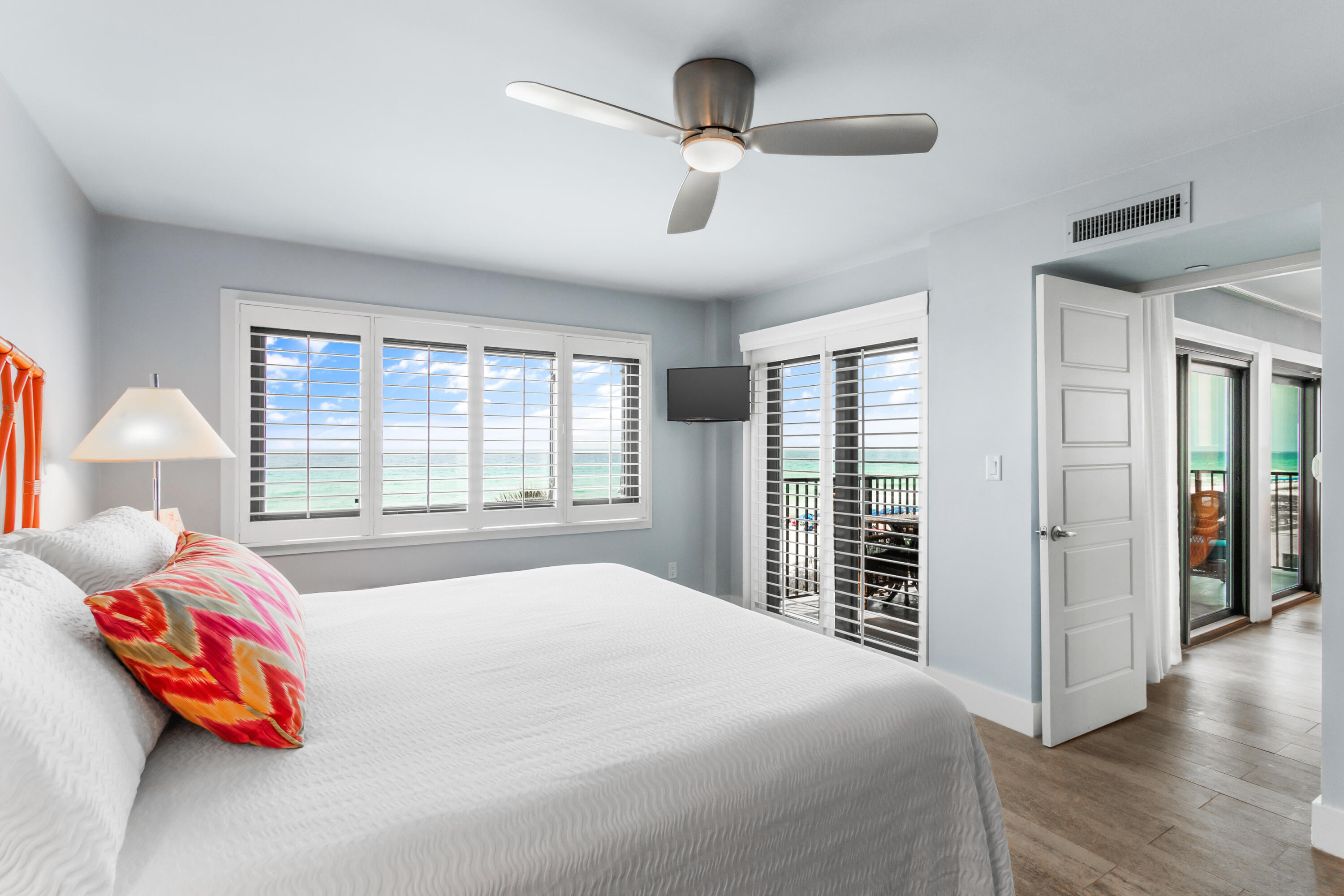 Emerald Towers Condominiums - Residential