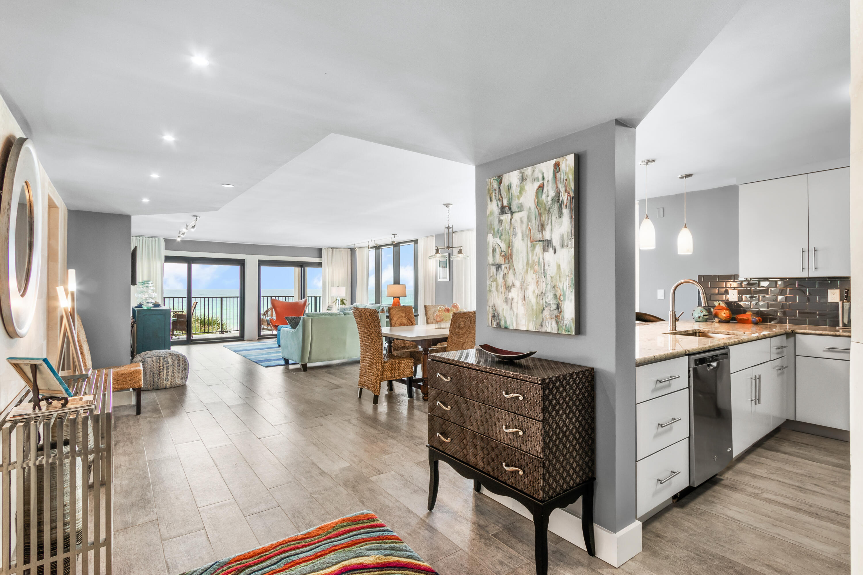 Emerald Towers Condominiums - Residential