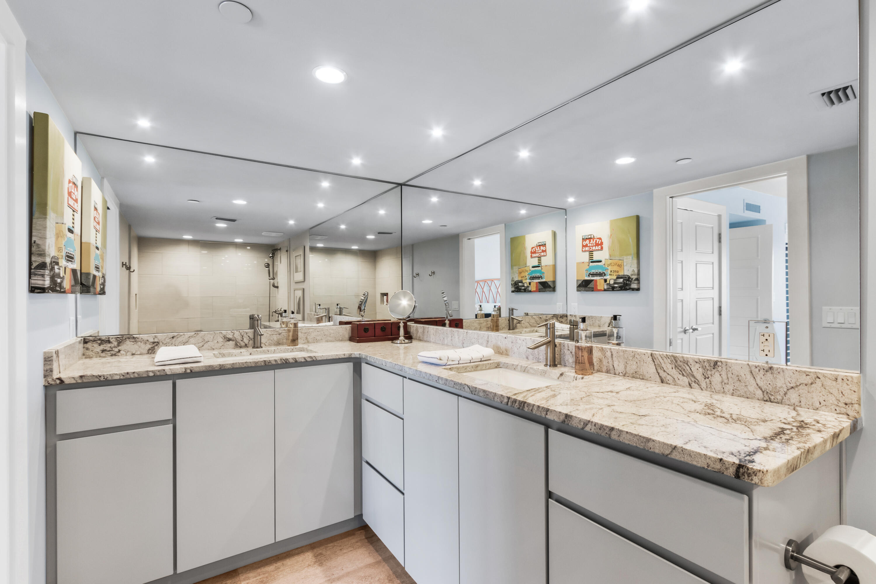 Emerald Towers Condominiums - Residential