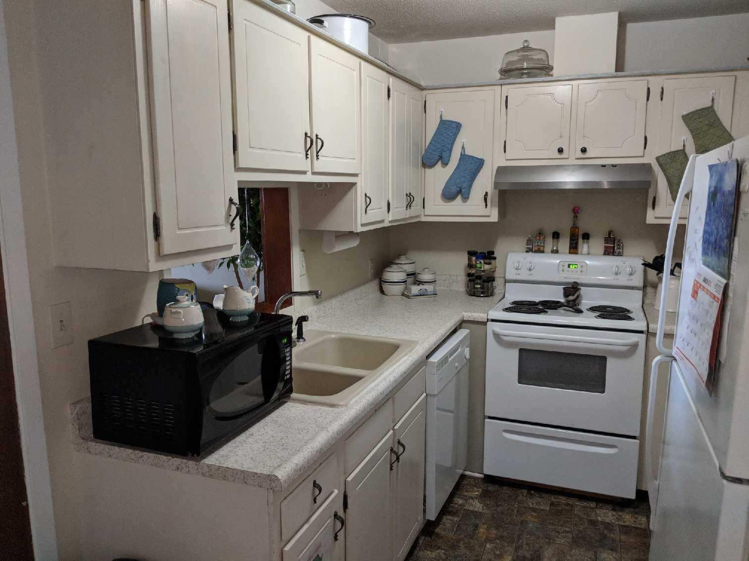 BAYVIEW WATERS CONDO - Residential