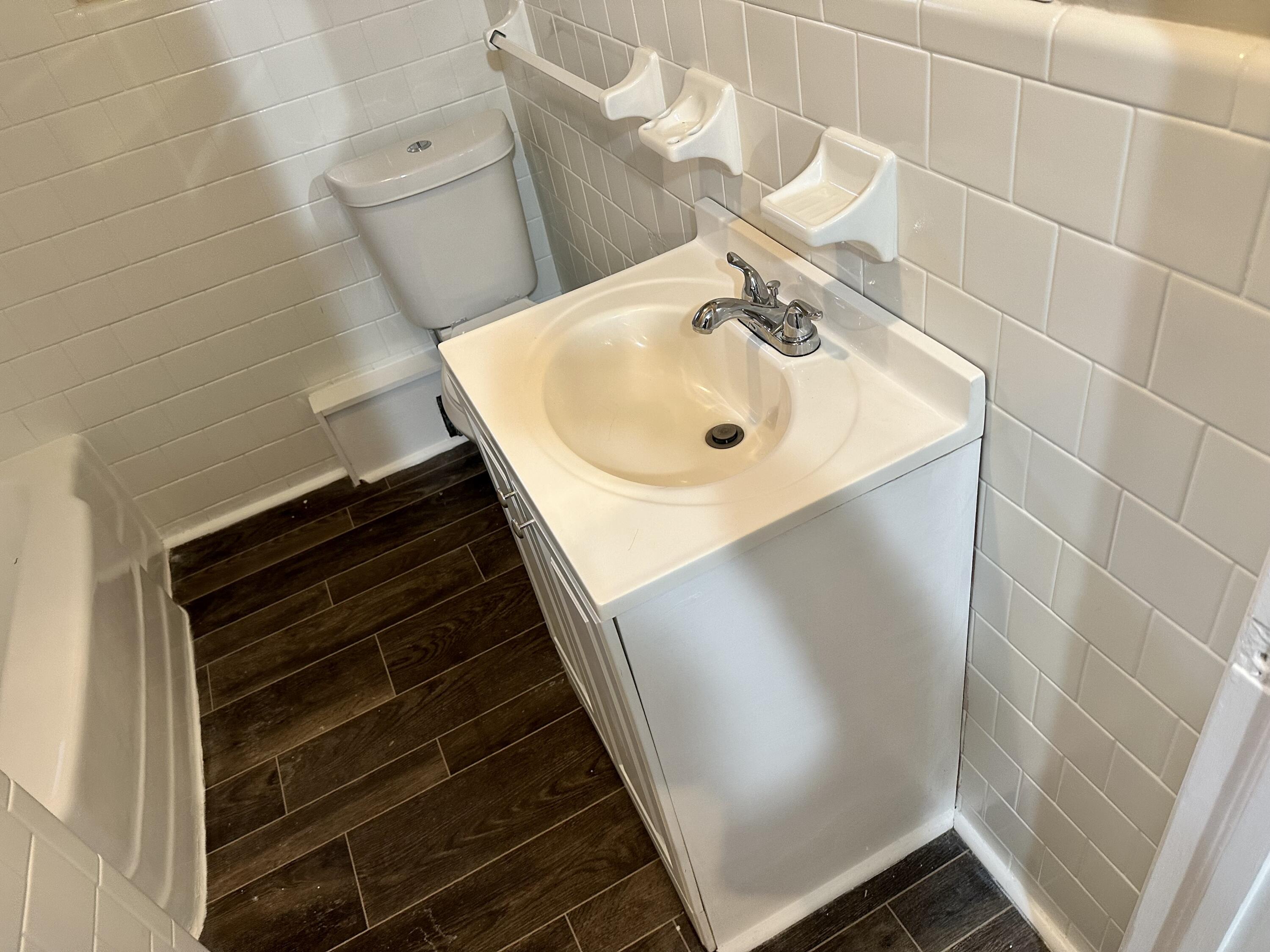 CINCO ADDN TO CRESTVIEW - Residential