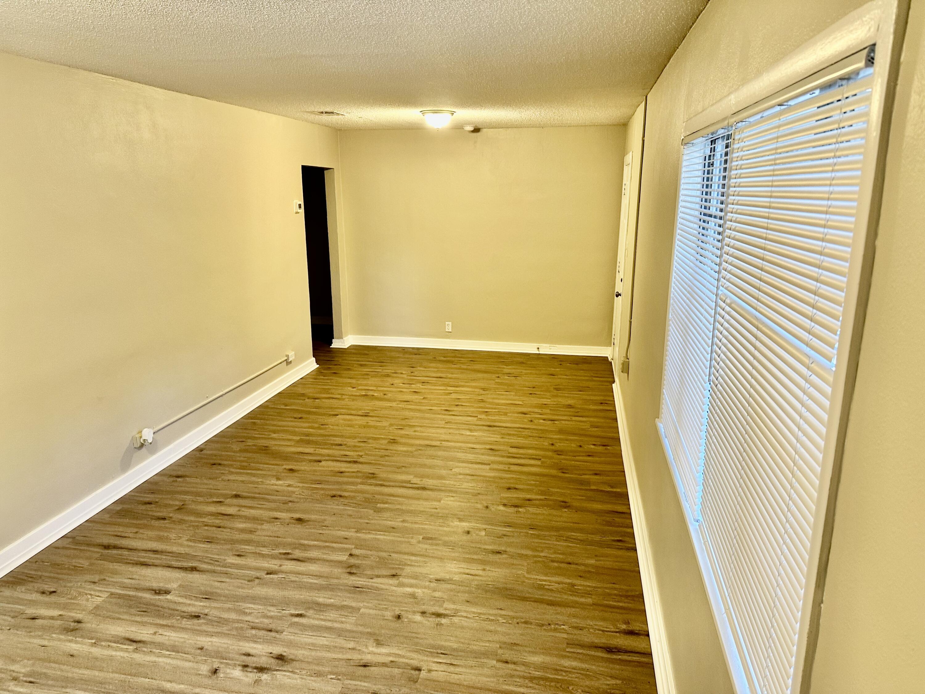 CINCO ADDN TO CRESTVIEW - Residential