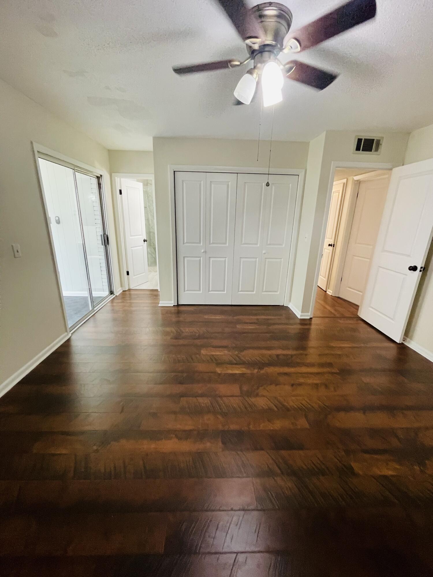 SHERWOOD FOREST - Residential