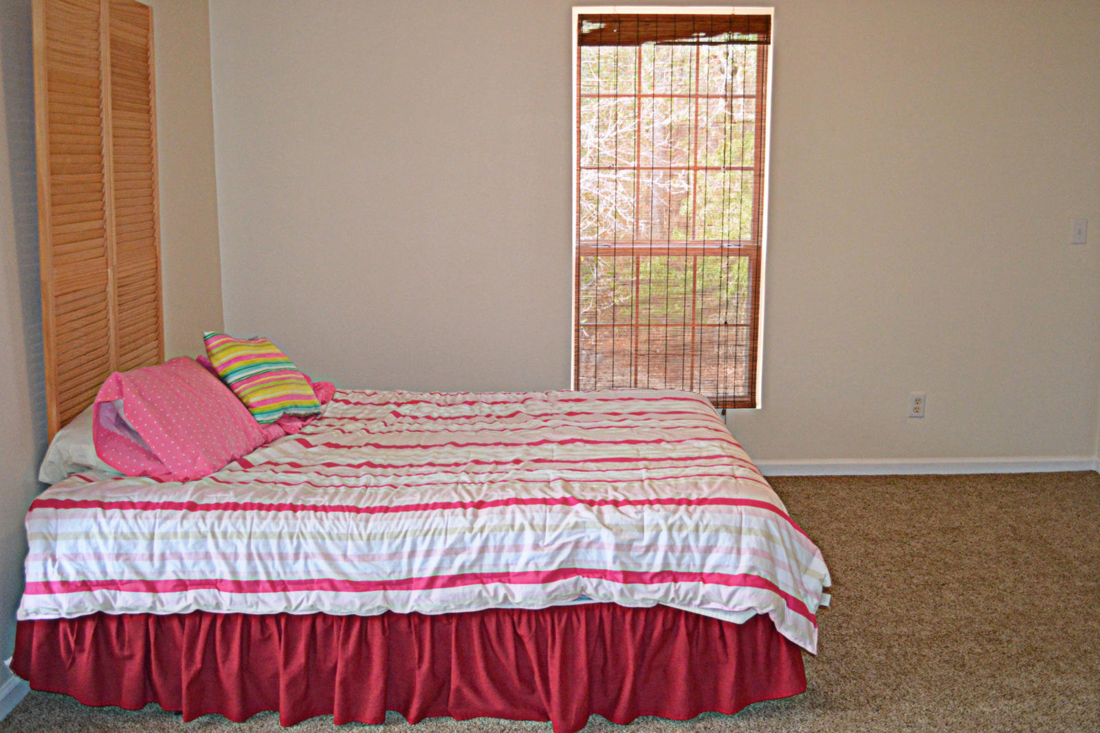 JOLLY BAY ACRES - Residential