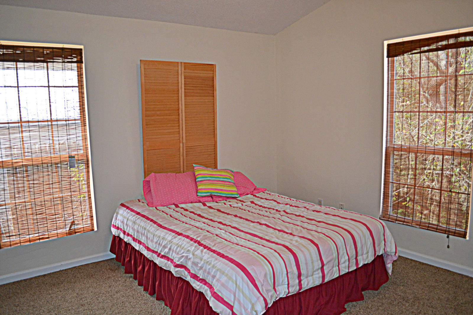 JOLLY BAY ACRES - Residential