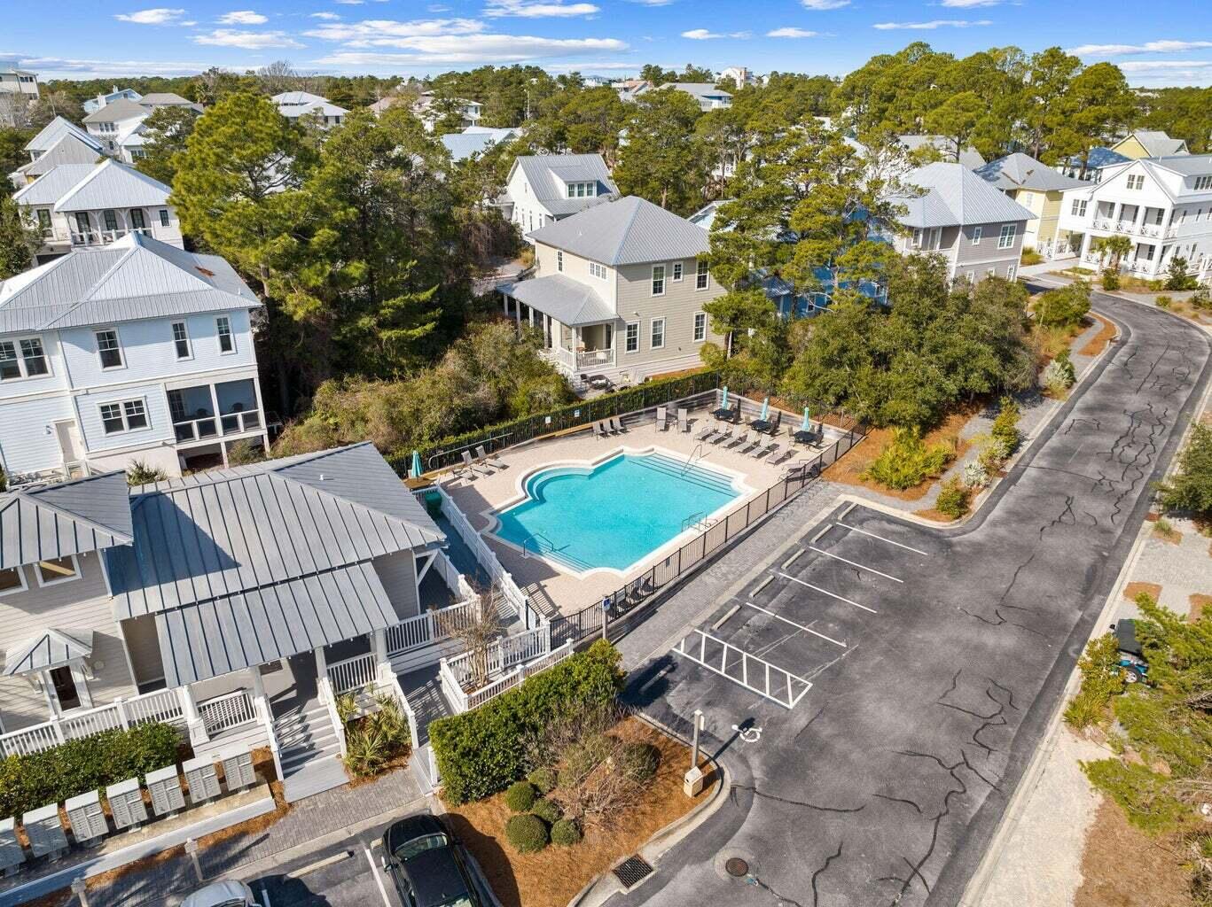 LAKESIDE AT BLUE MOUNTAIN BEACH - Residential