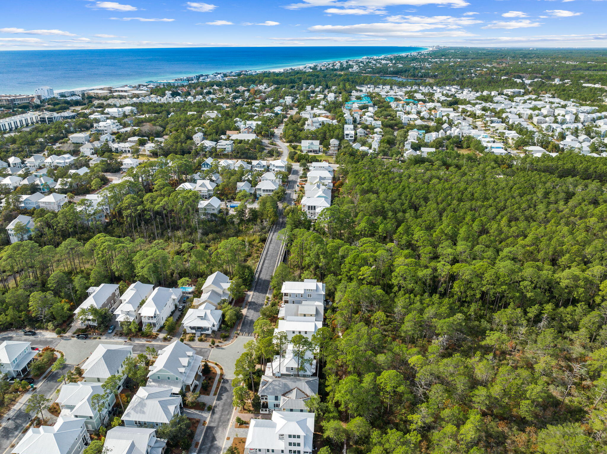 LAKESIDE AT BLUE MOUNTAIN BEACH - Residential