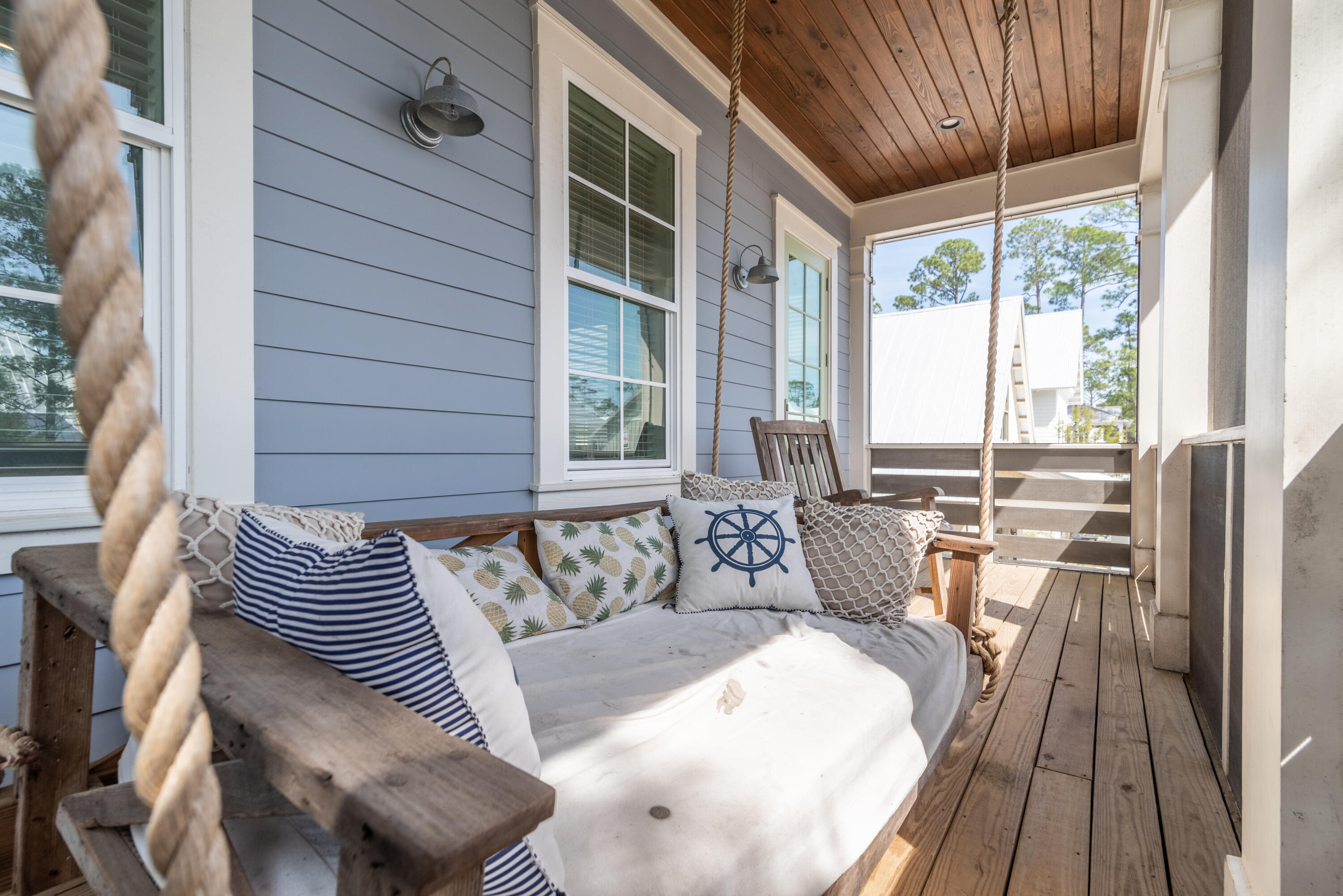 LAKESIDE AT BLUE MOUNTAIN BEACH - Residential