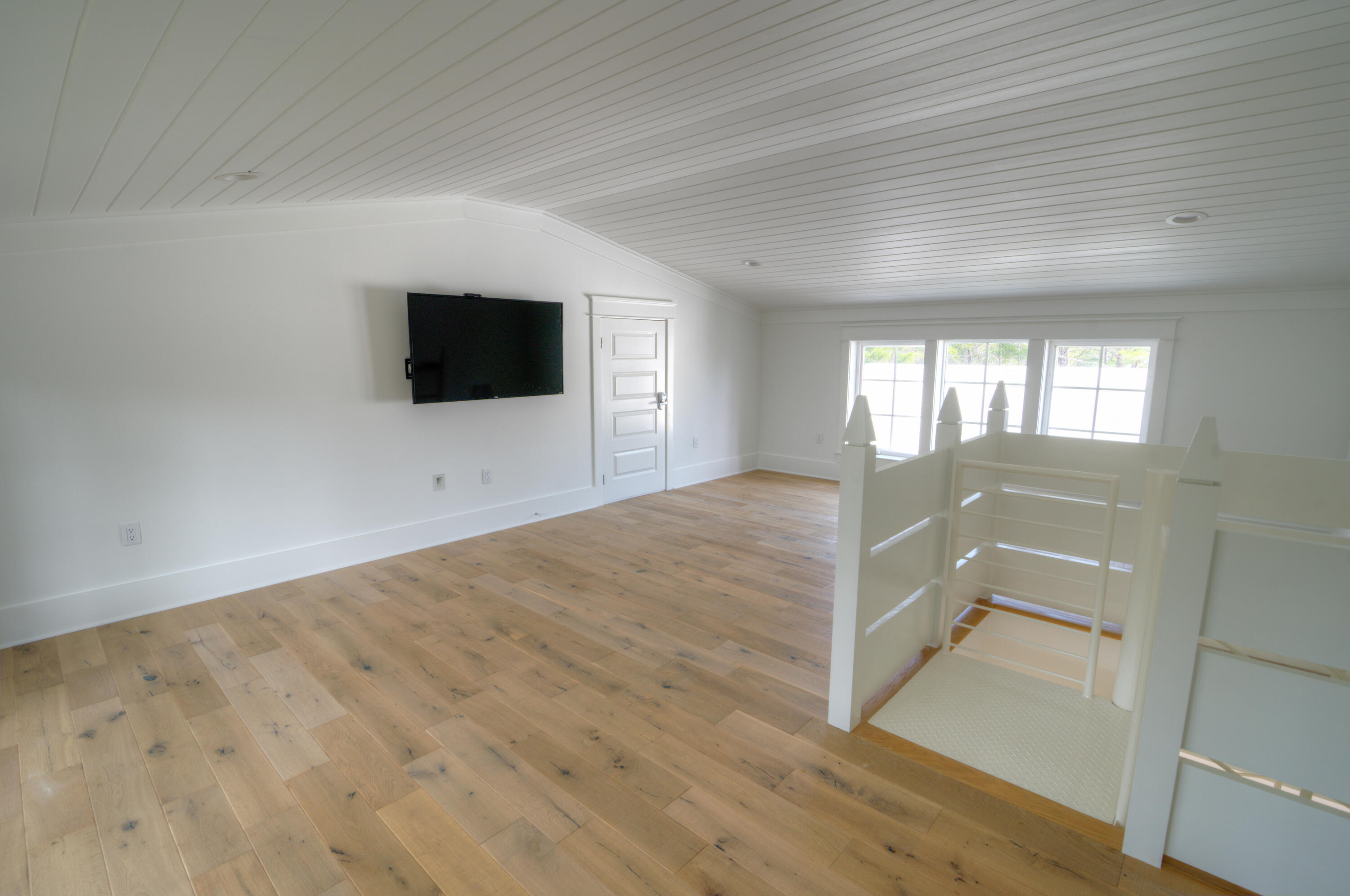 LAKESIDE AT BLUE MOUNTAIN BEACH - Residential