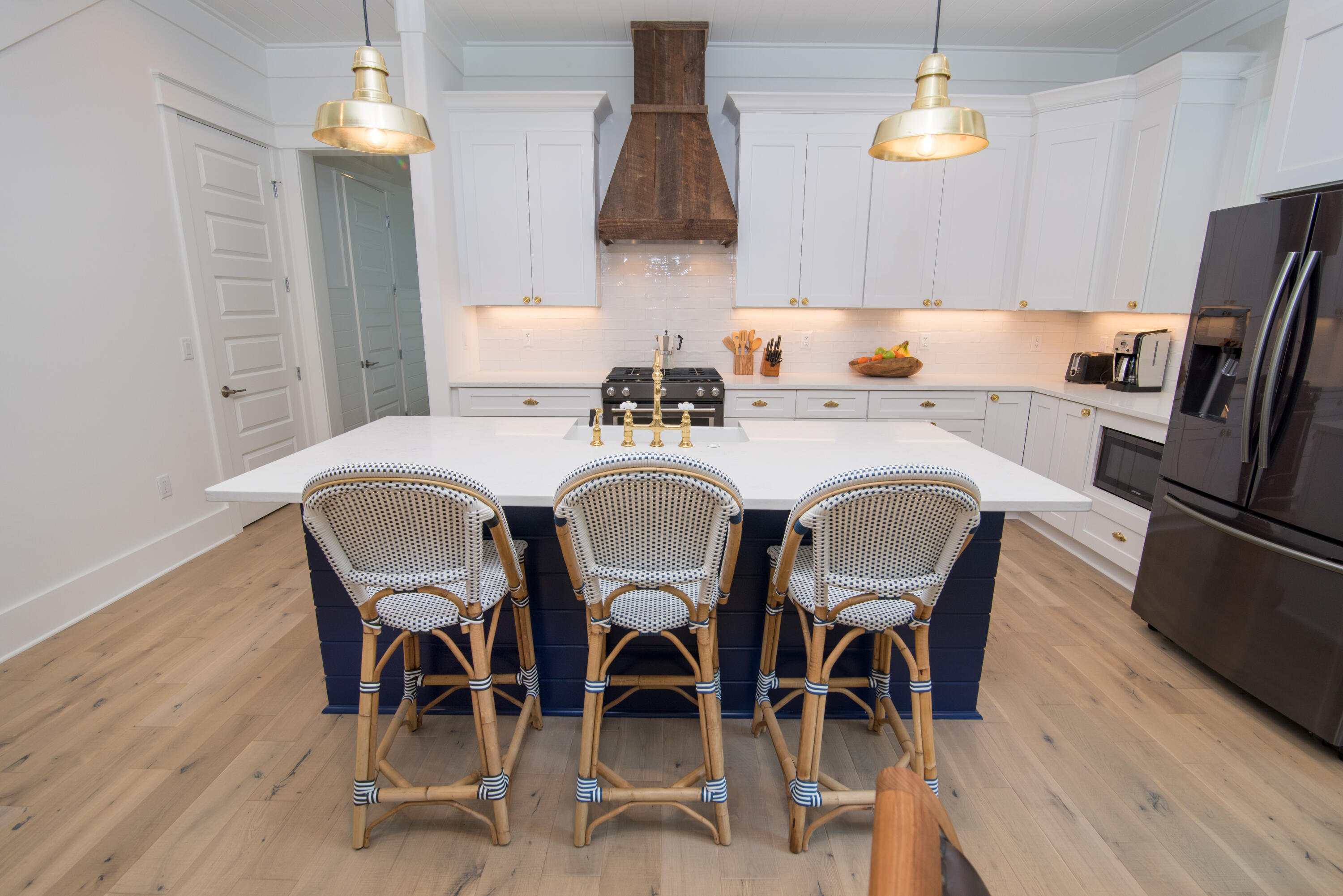LAKESIDE AT BLUE MOUNTAIN BEACH - Residential