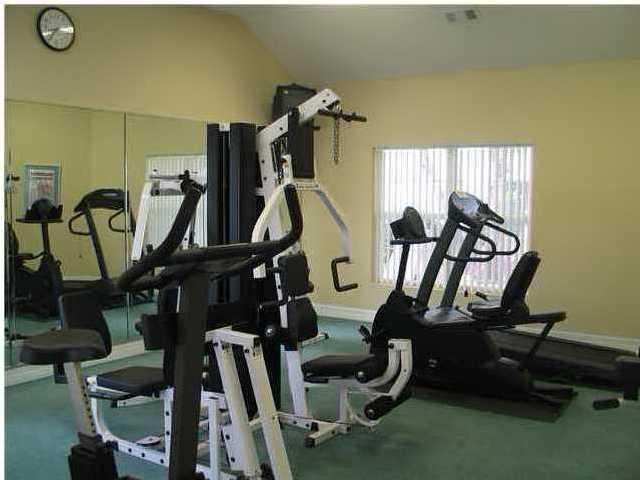 FLORIDA CLUB - Residential Lease