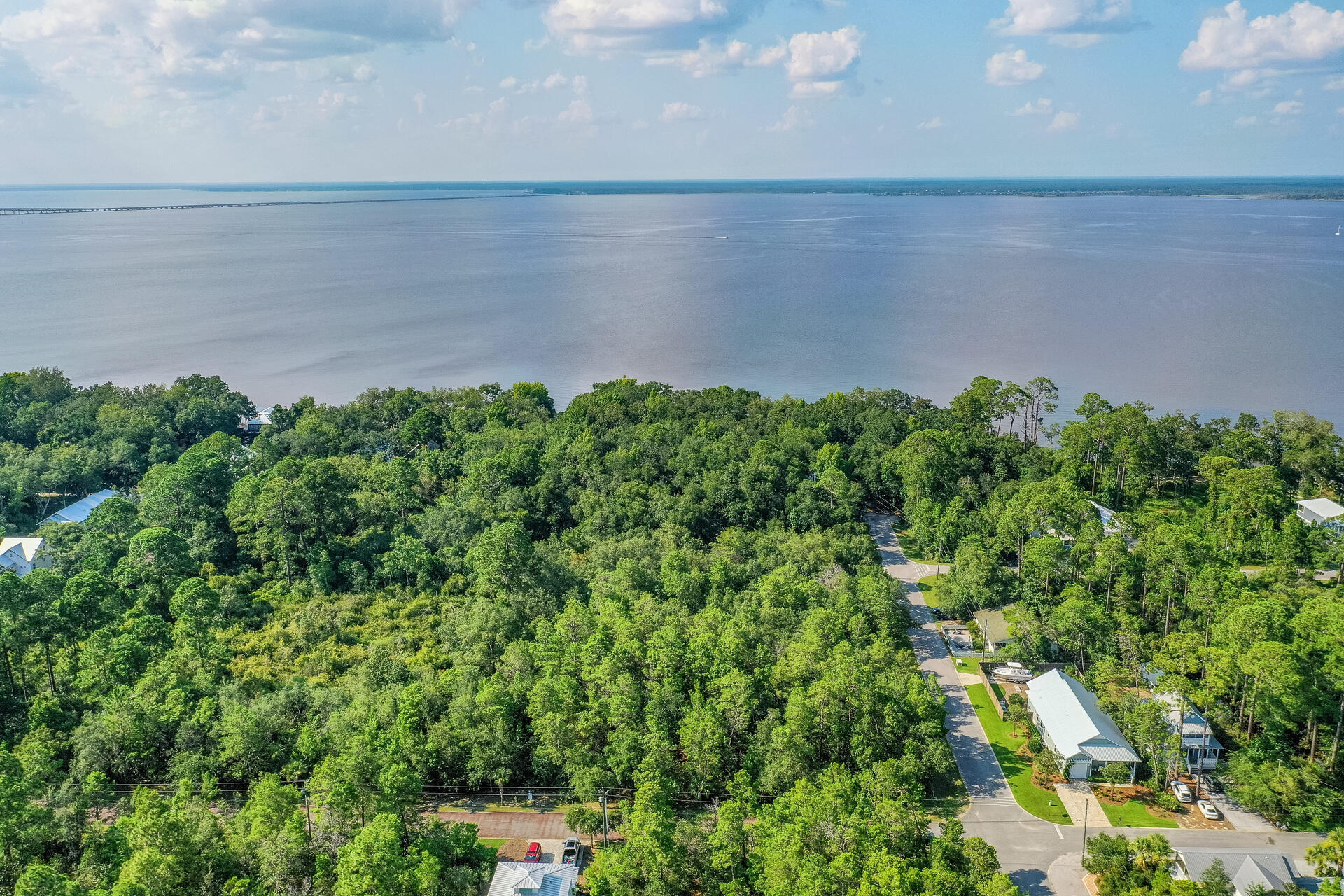 GRAYTON BAYOU - Land