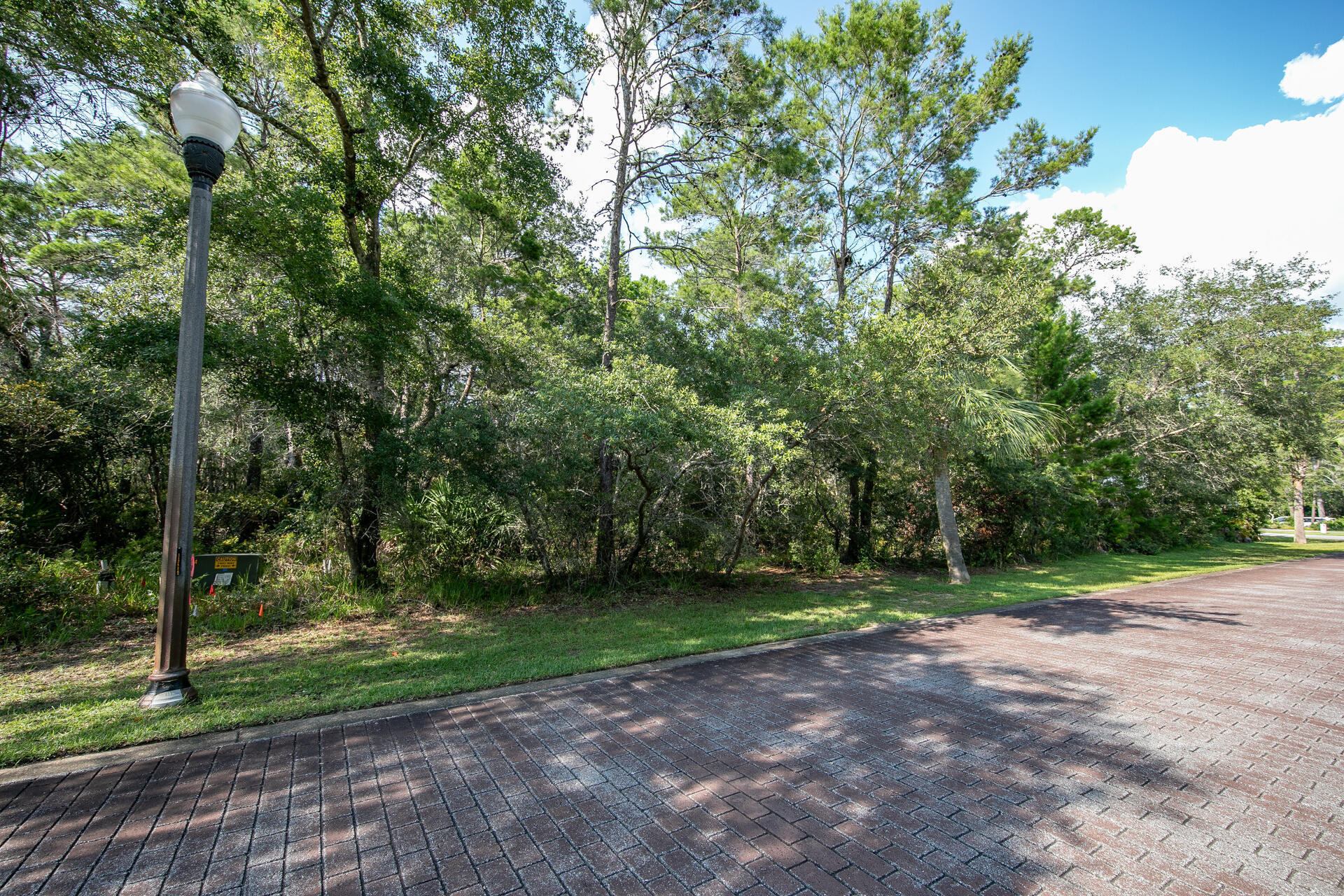 GRAYTON BAYOU - Land