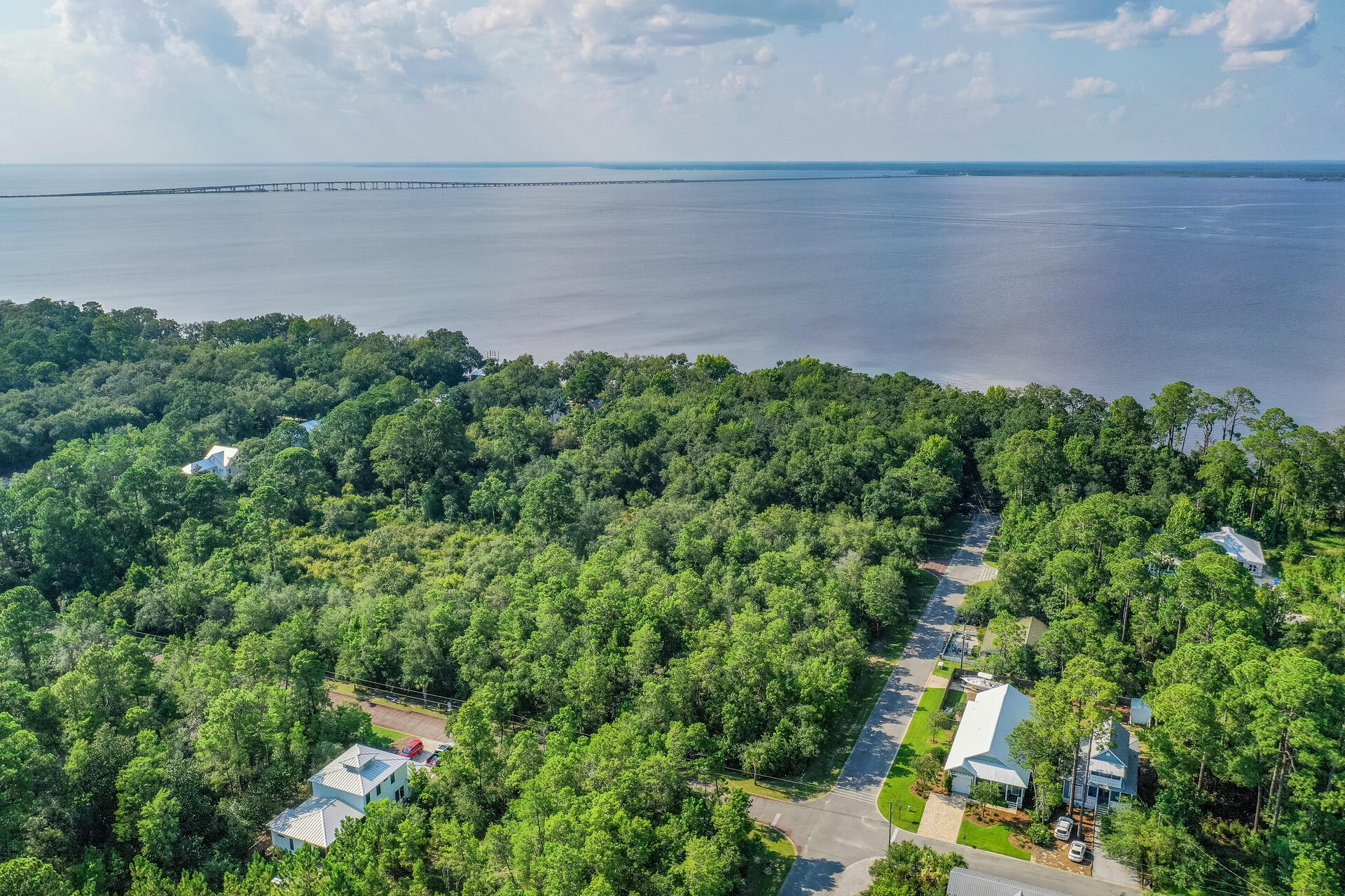 GRAYTON BAYOU - Land