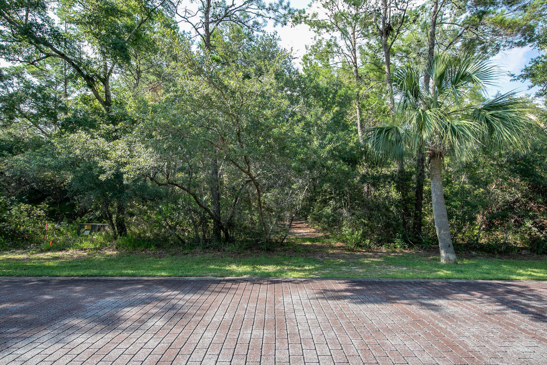 GRAYTON BAYOU - Land