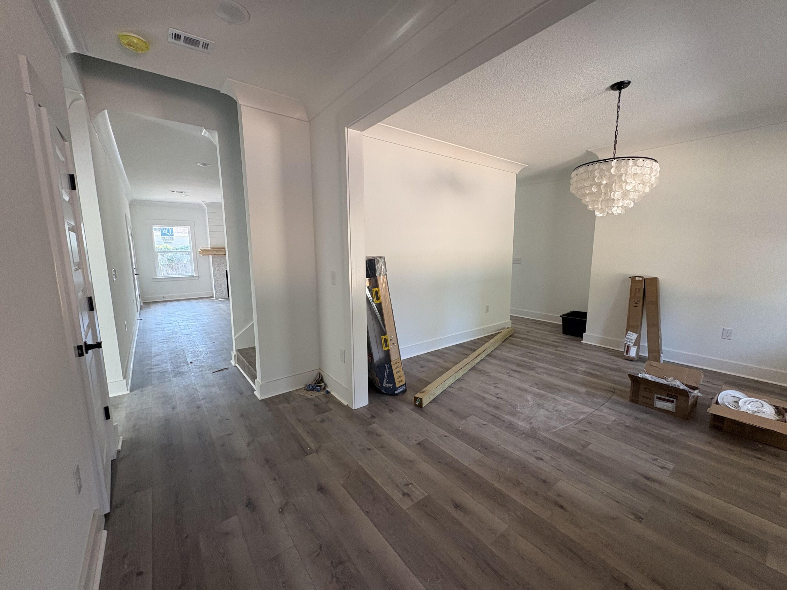 ELLIOTTS POINT - Residential