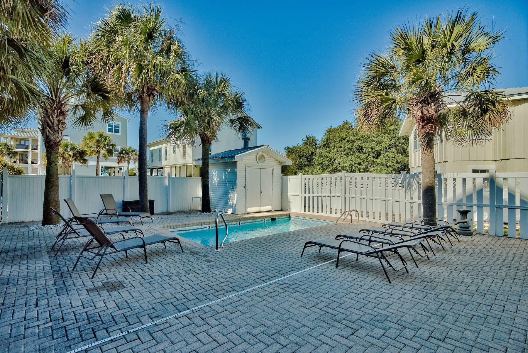 GRAYTON BEACH - Residential
