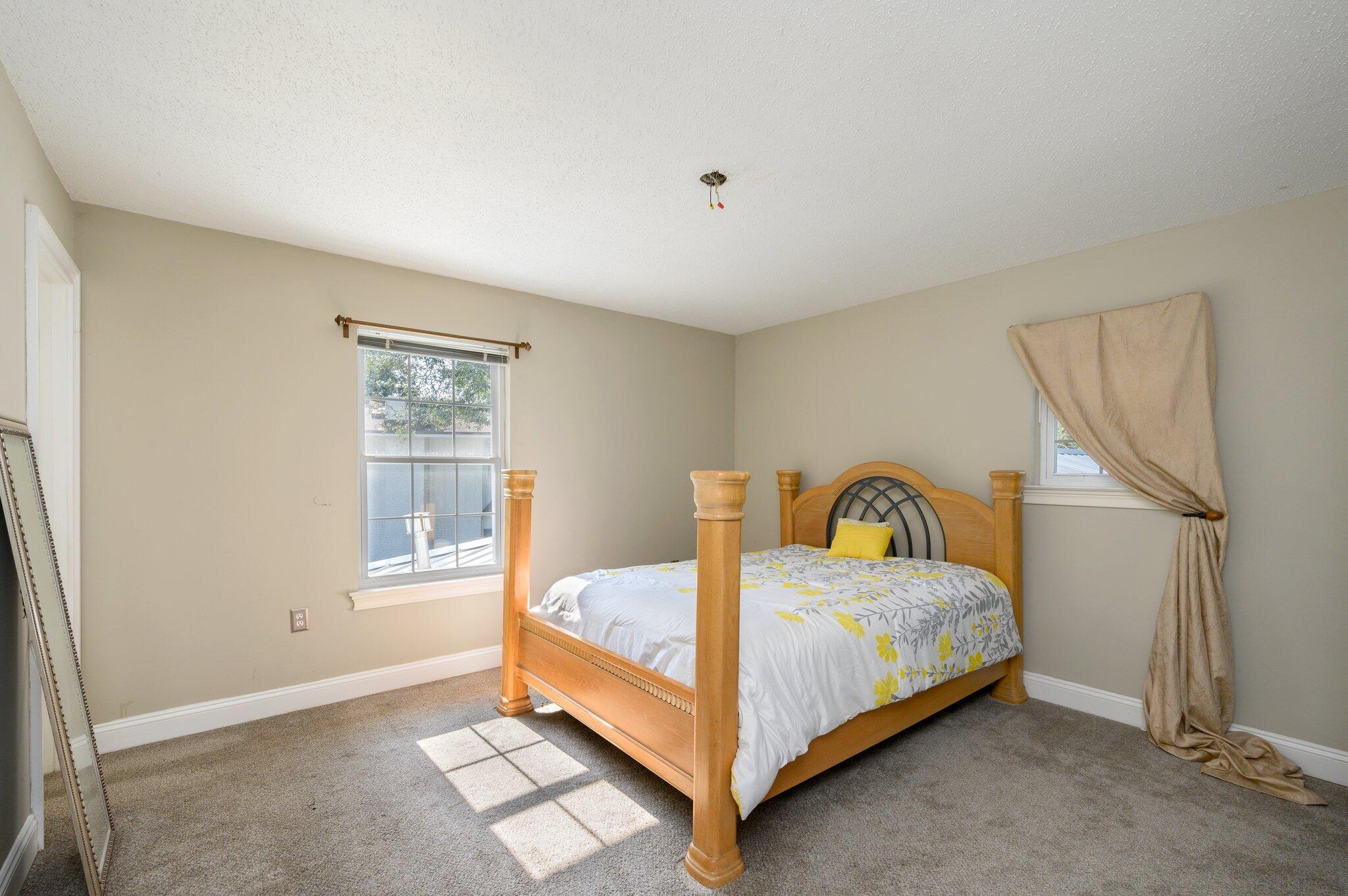 LAKE LORRAINE ESTATES 2 - Residential