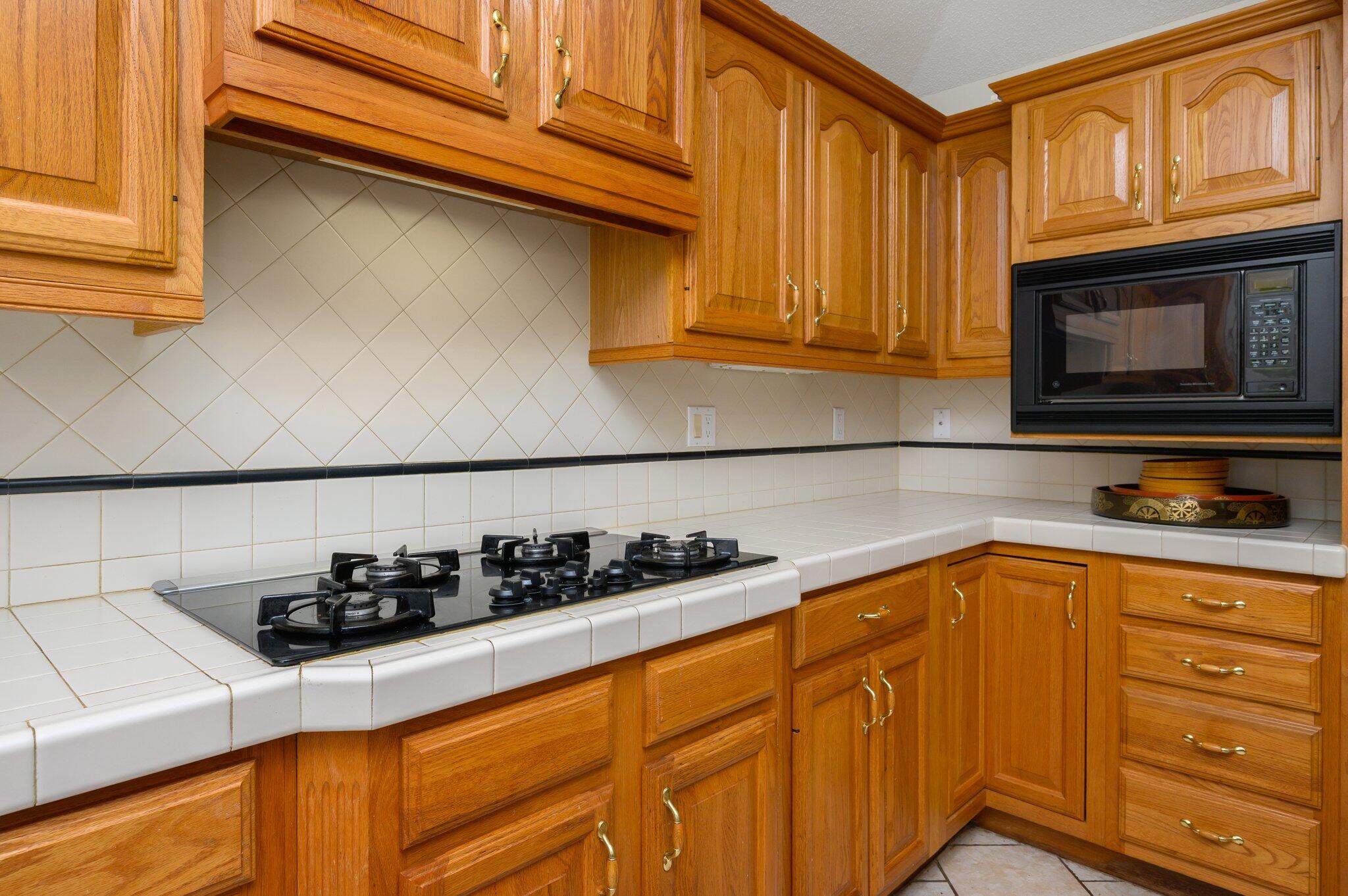 LAKE LORRAINE ESTATES 2 - Residential