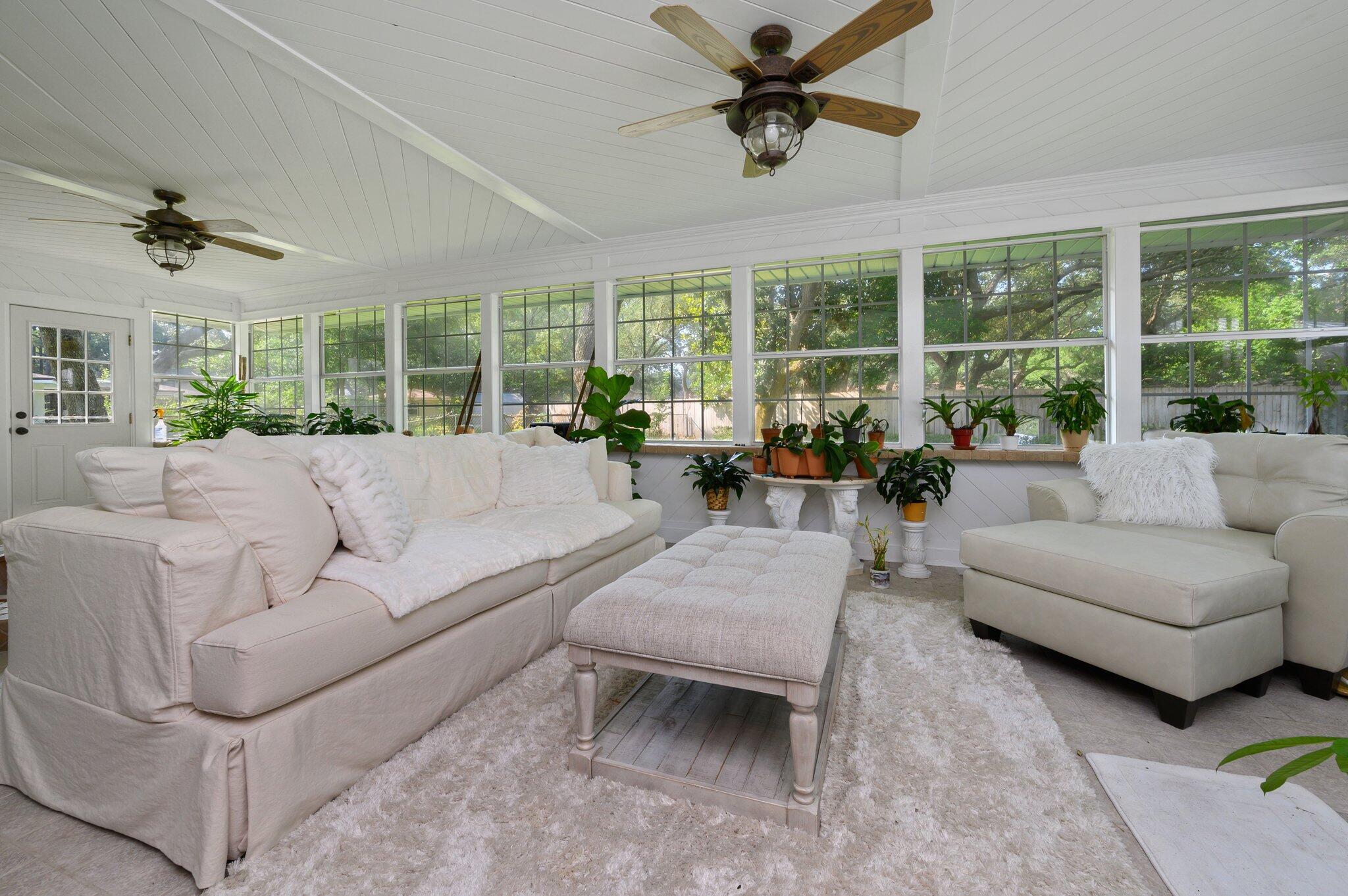 LAKE LORRAINE ESTATES 2 - Residential