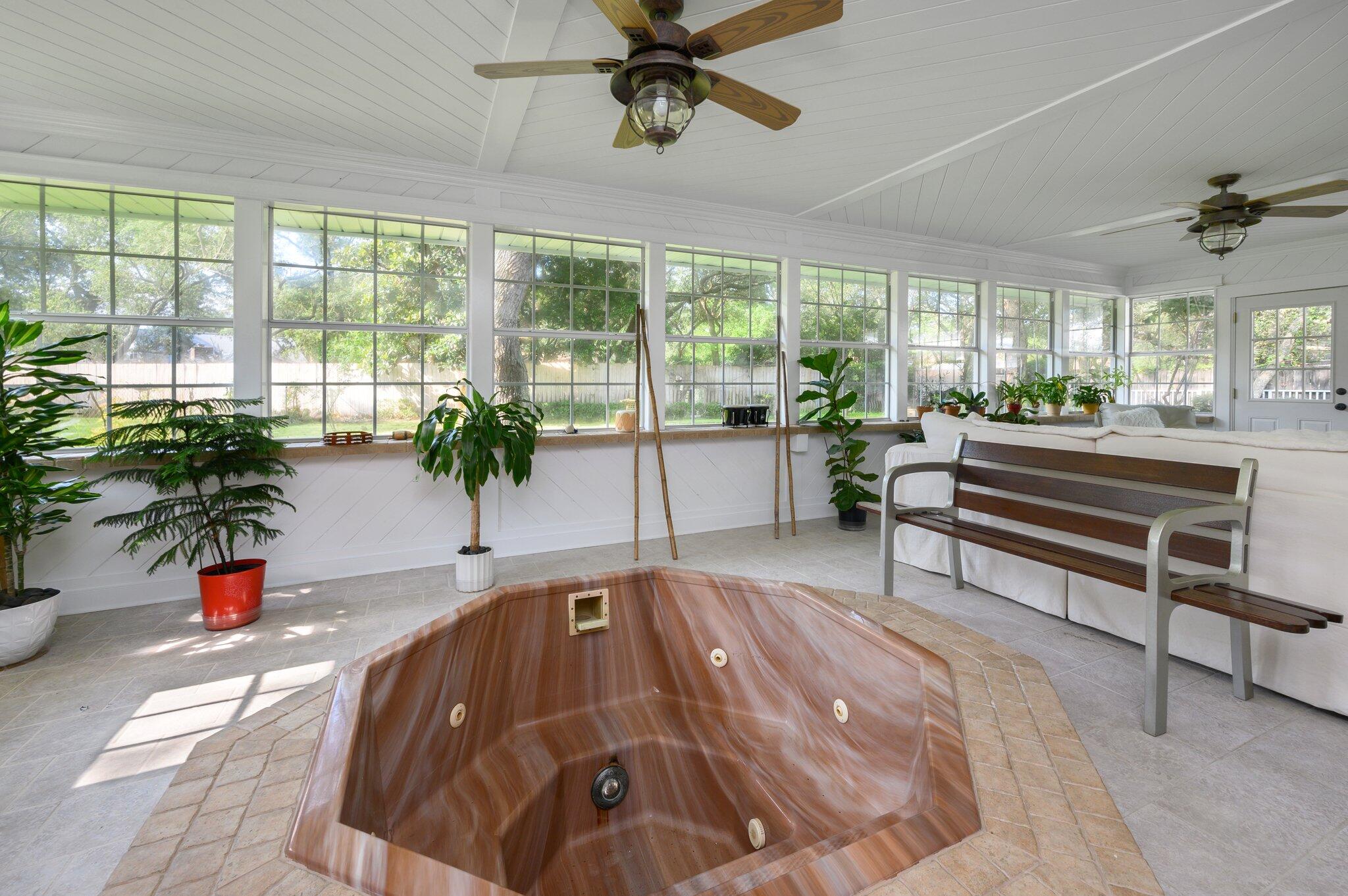 LAKE LORRAINE ESTATES 2 - Residential