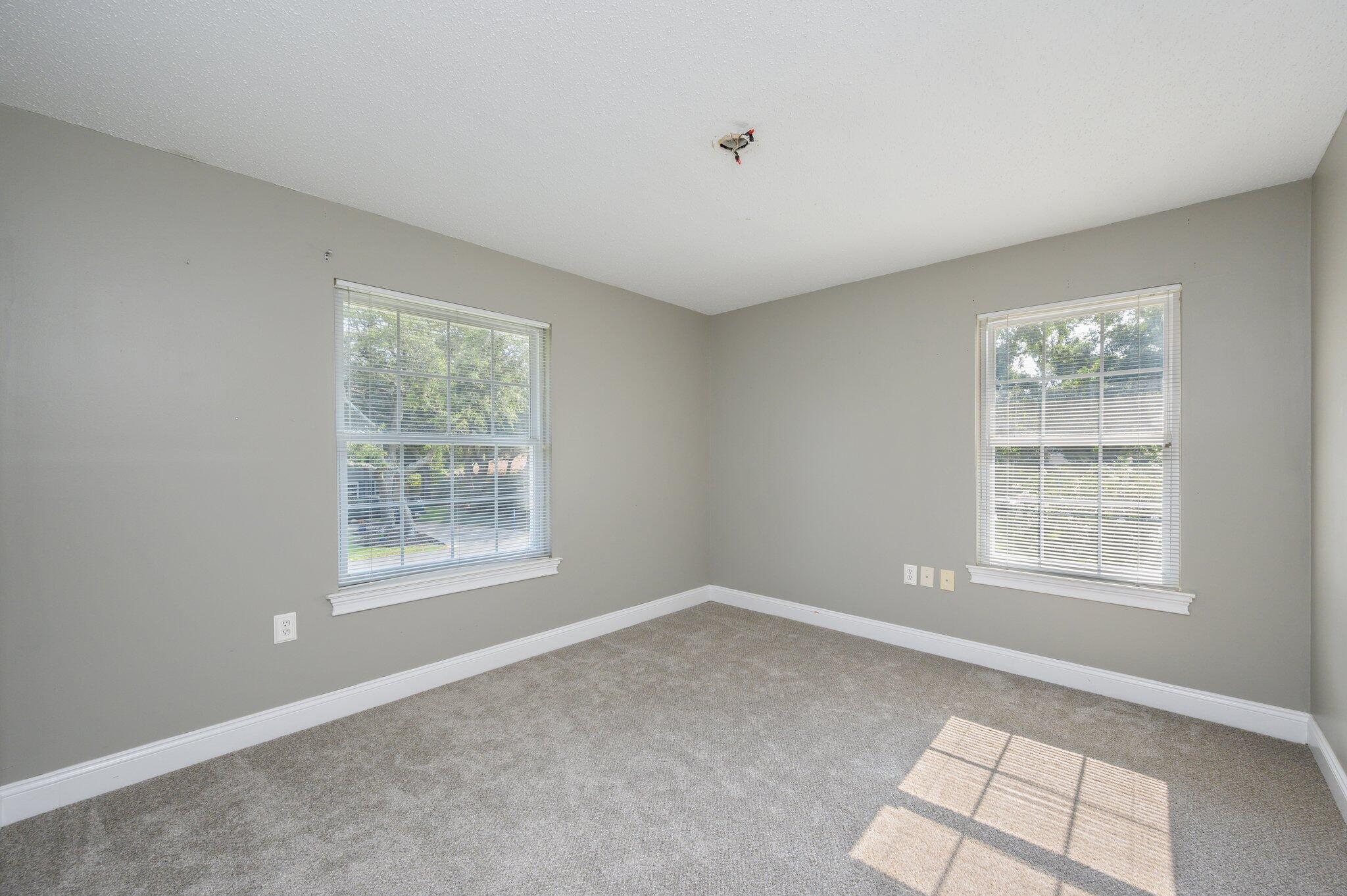 LAKE LORRAINE ESTATES 2 - Residential