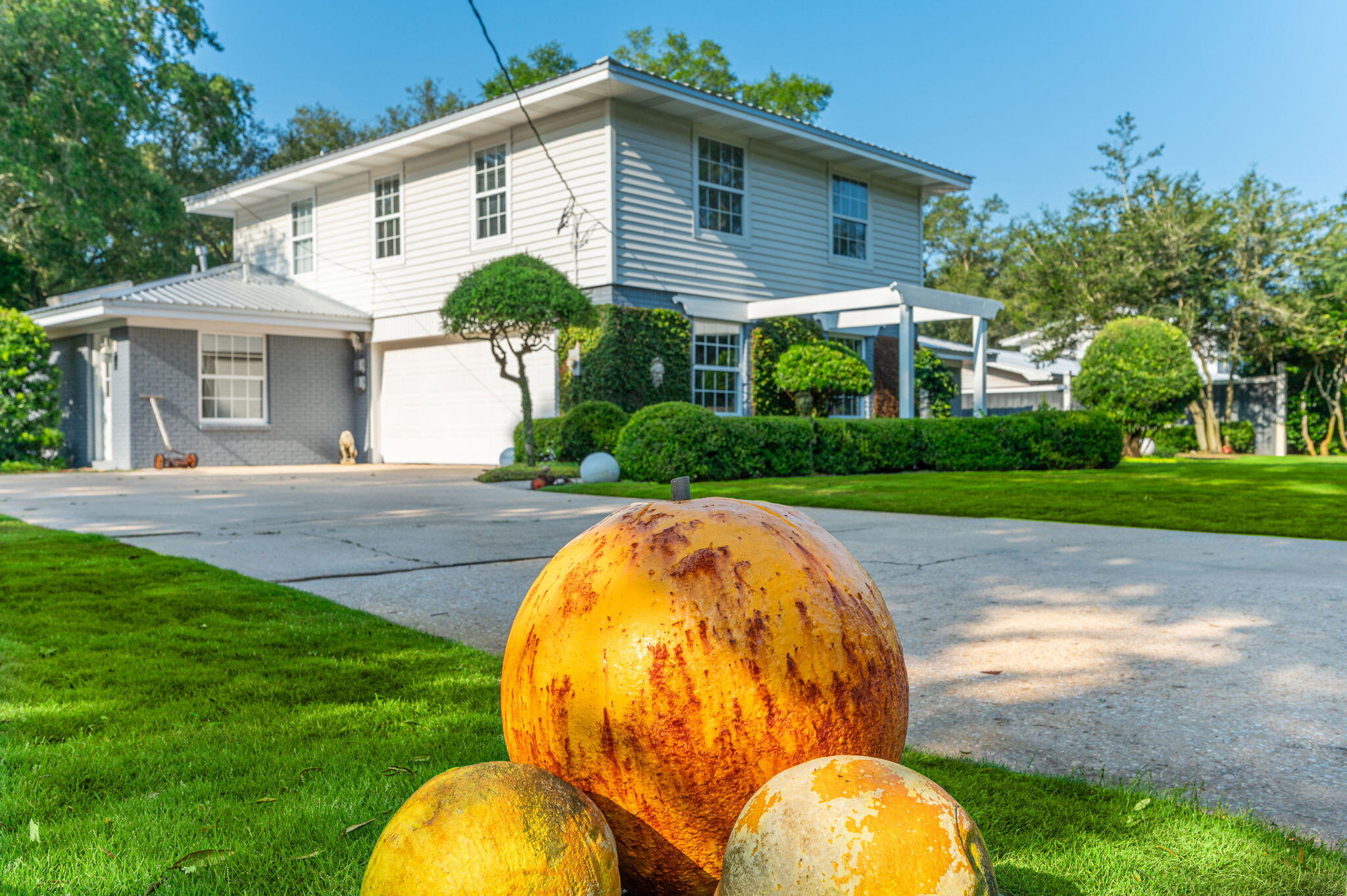 LAKE LORRAINE ESTATES 2 - Residential