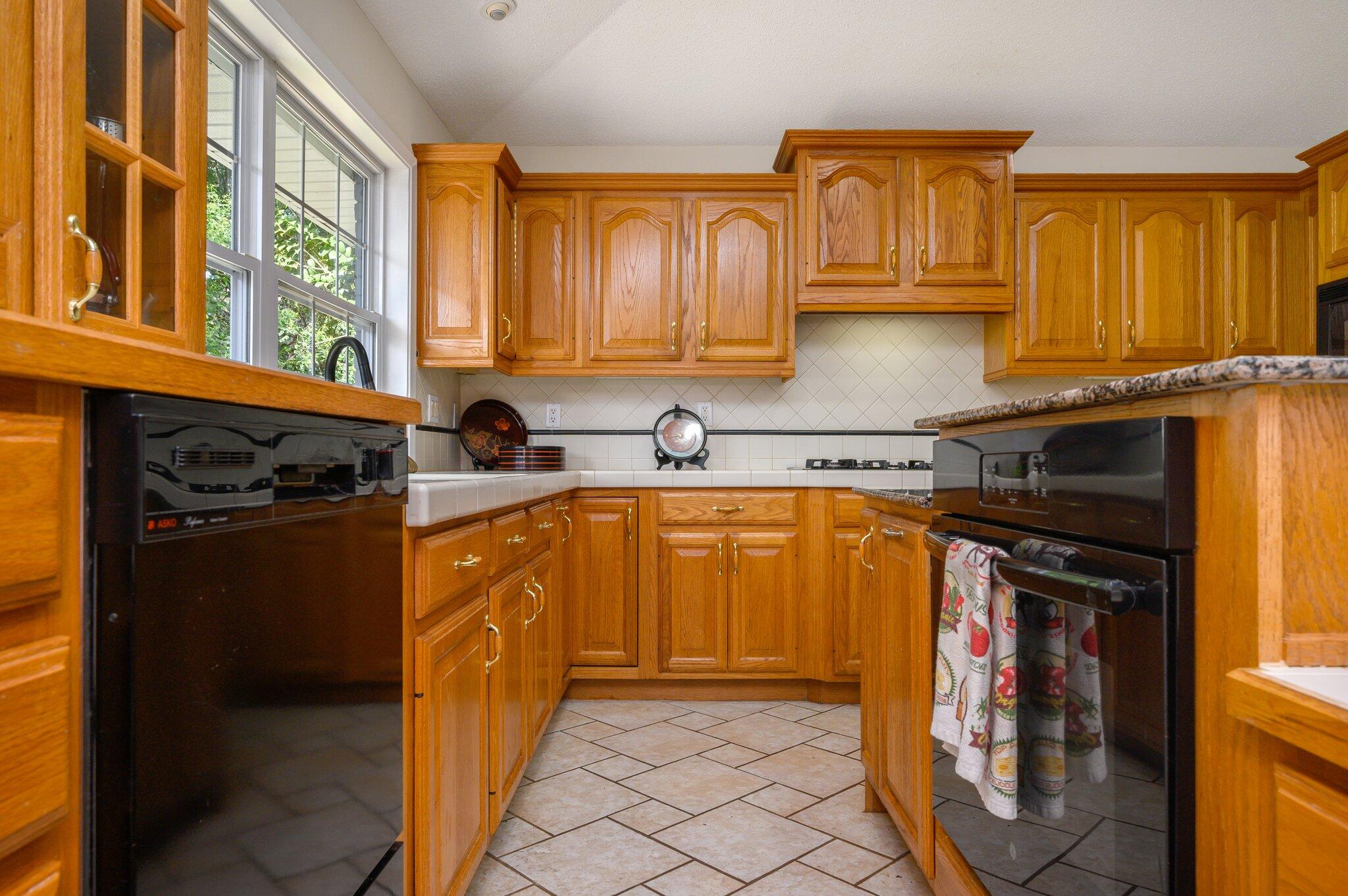 LAKE LORRAINE ESTATES 2 - Residential