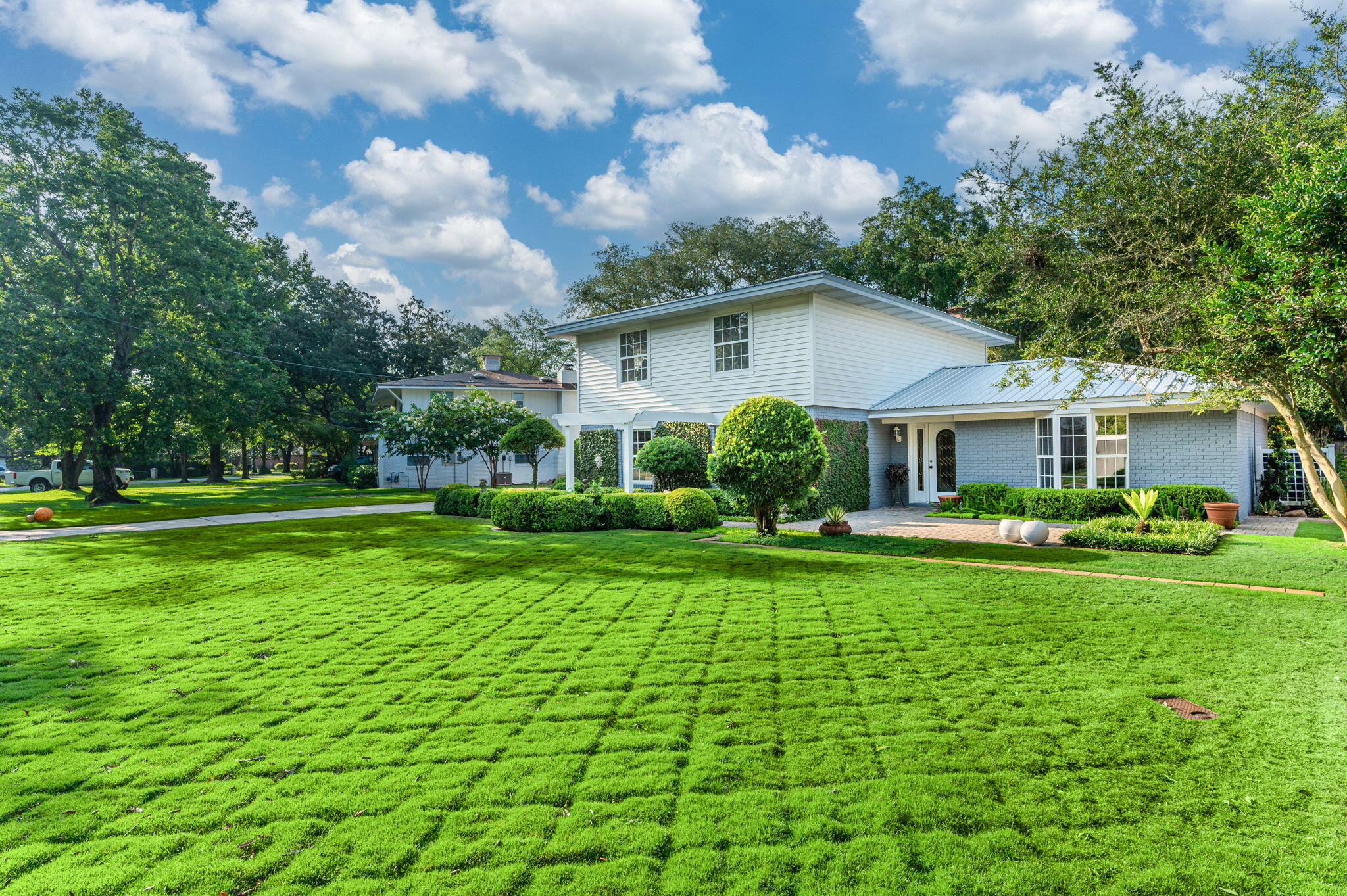 LAKE LORRAINE ESTATES 2 - Residential