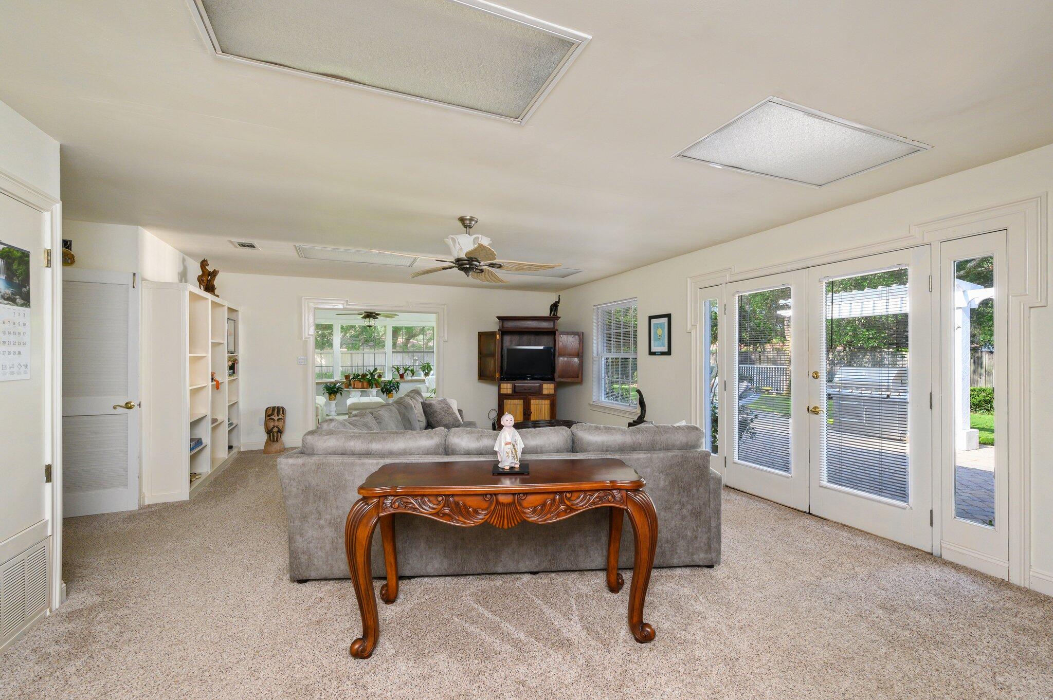 LAKE LORRAINE ESTATES 2 - Residential