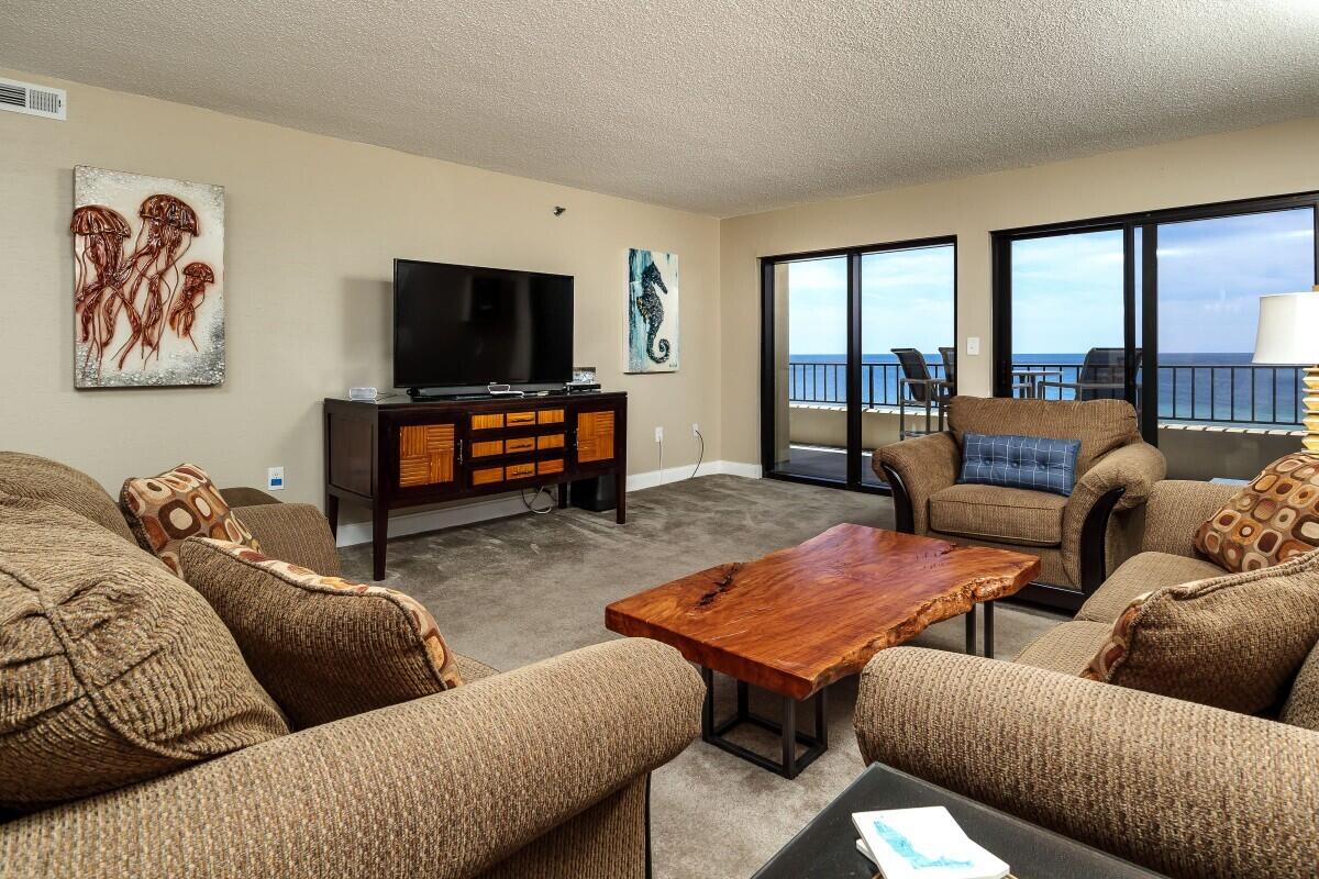 SURF DWELLER CONDO - Residential