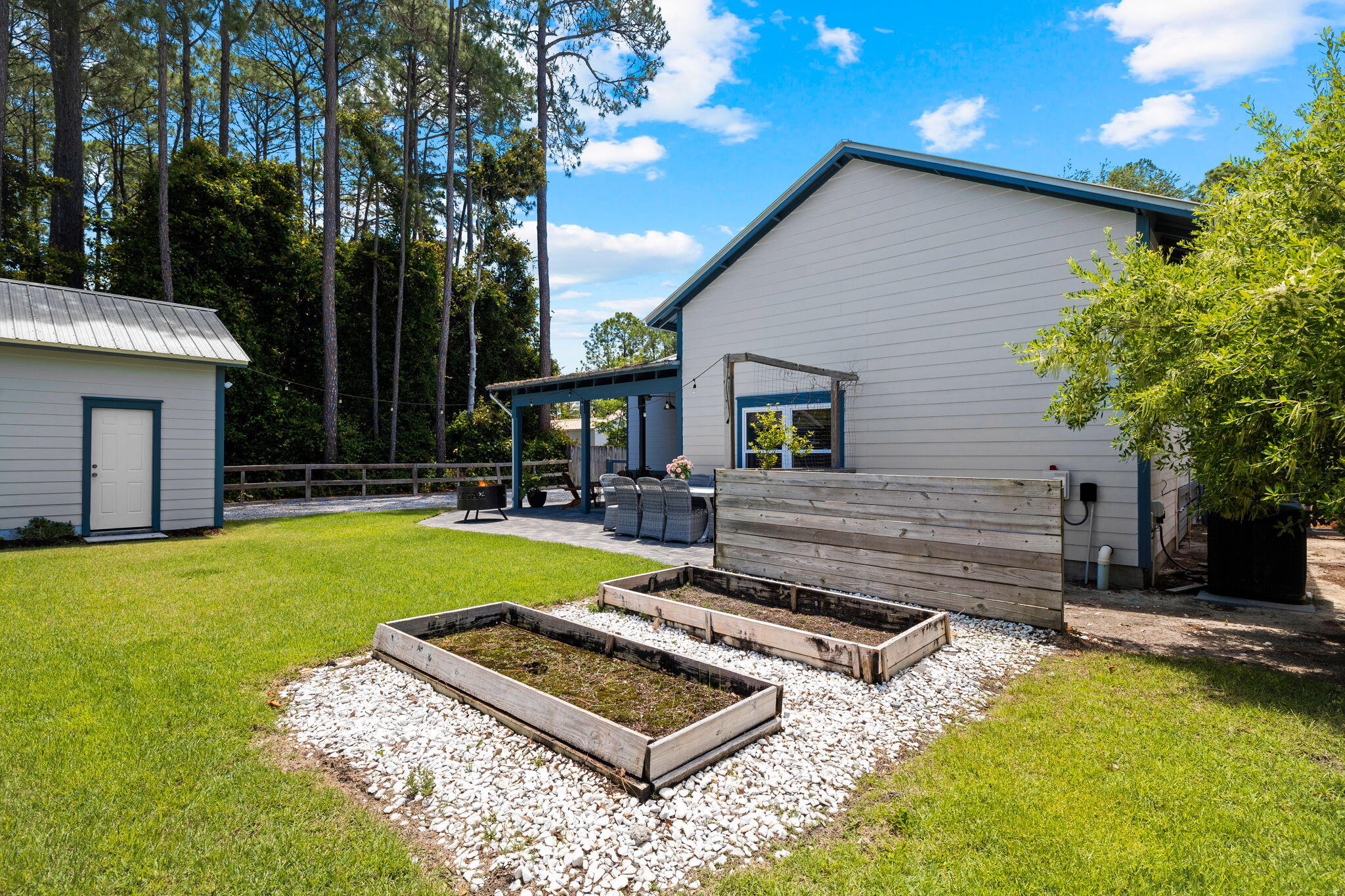 DAUGHETTES AMENDED - Residential