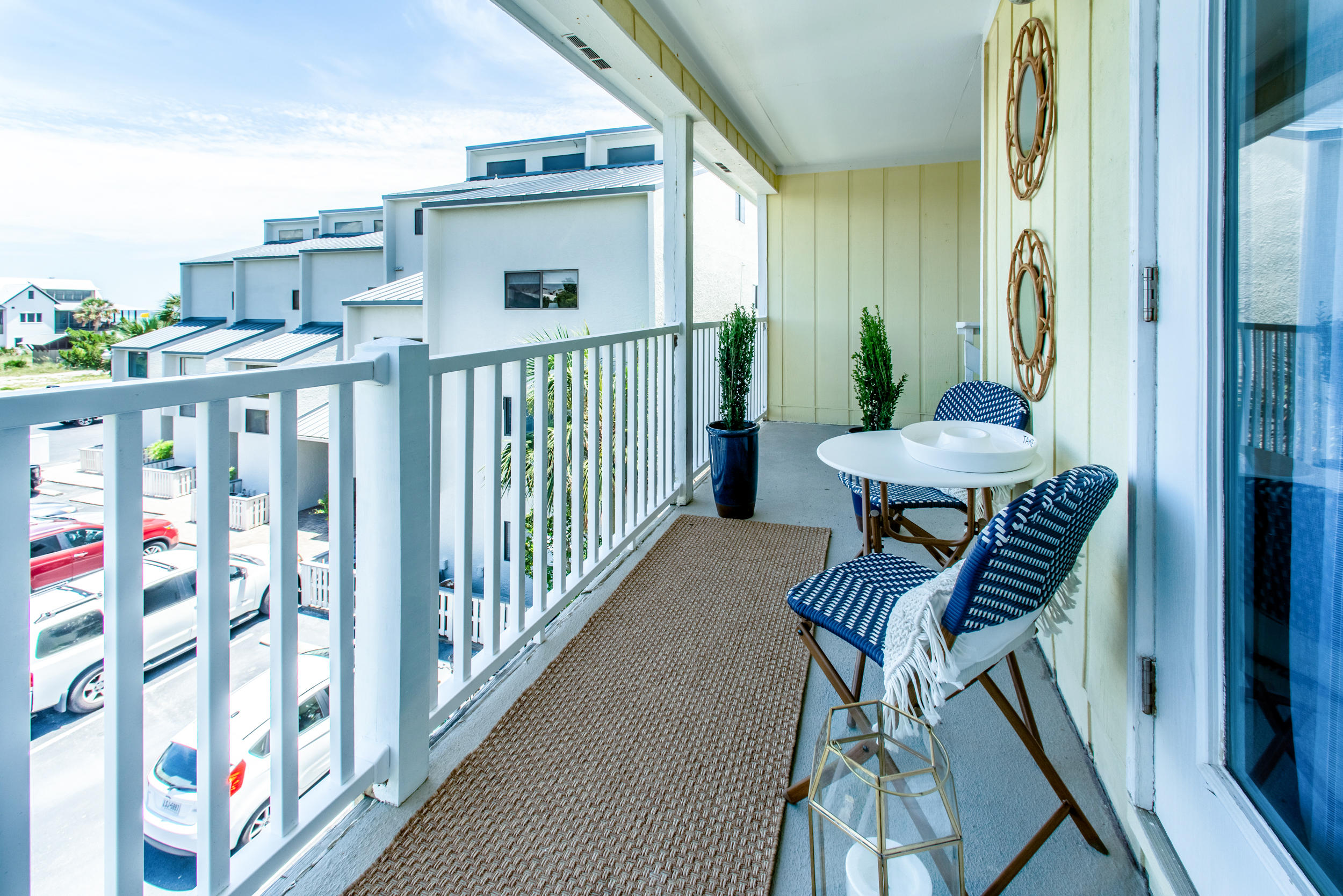 SUN SEEKERS CONDO - Residential