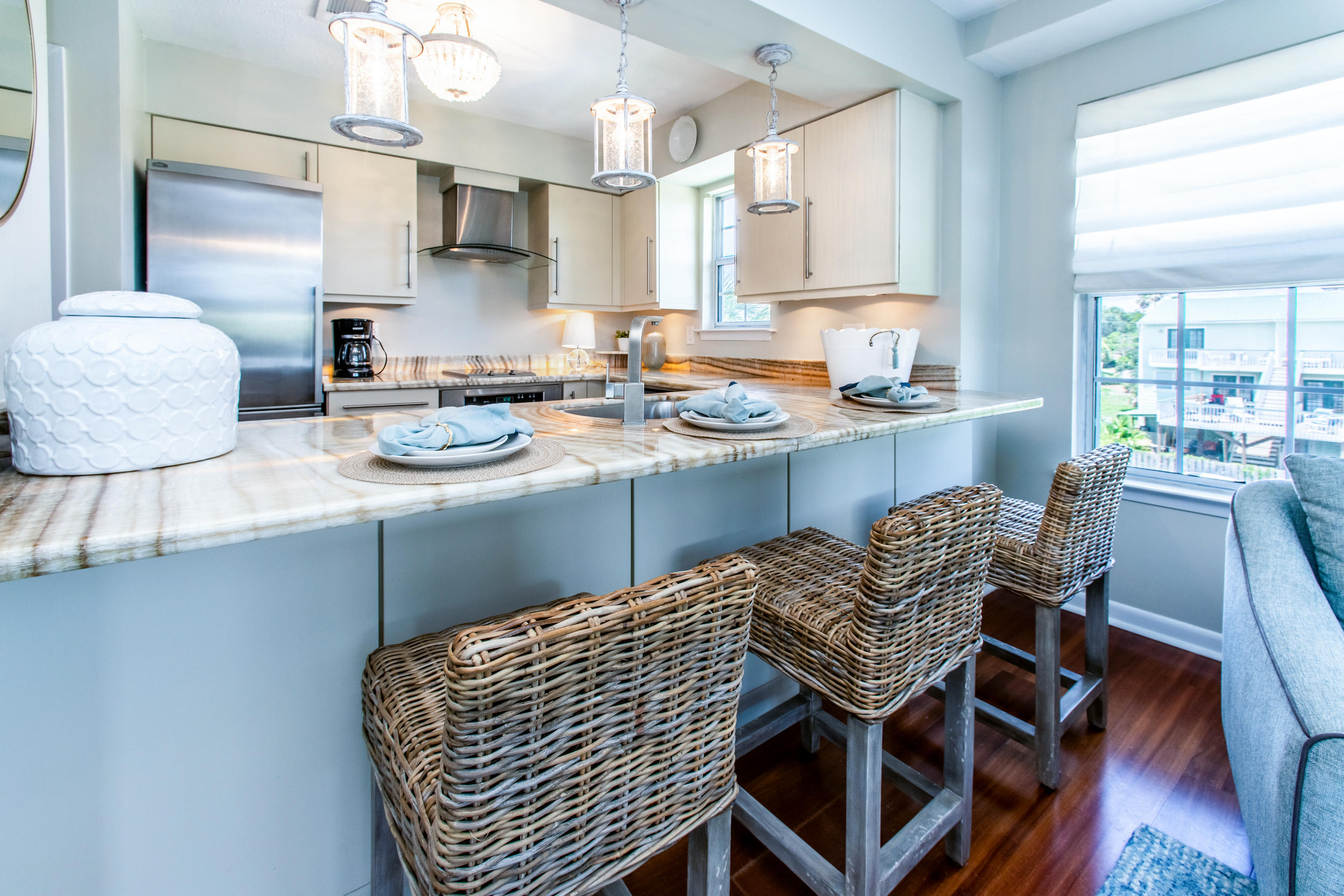 SUN SEEKERS CONDO - Residential